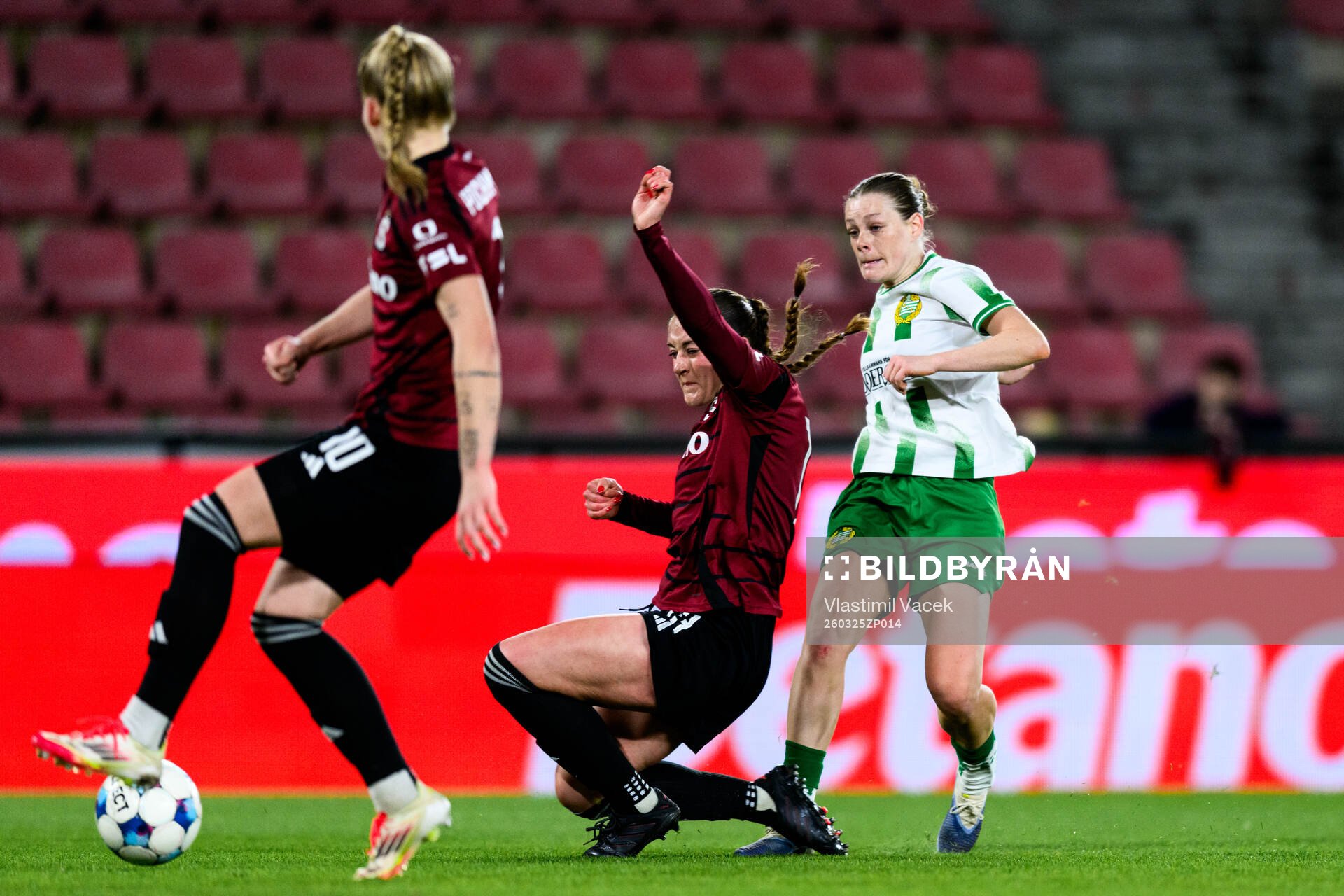 Sofia Reidy of Hammarby scores 2-2