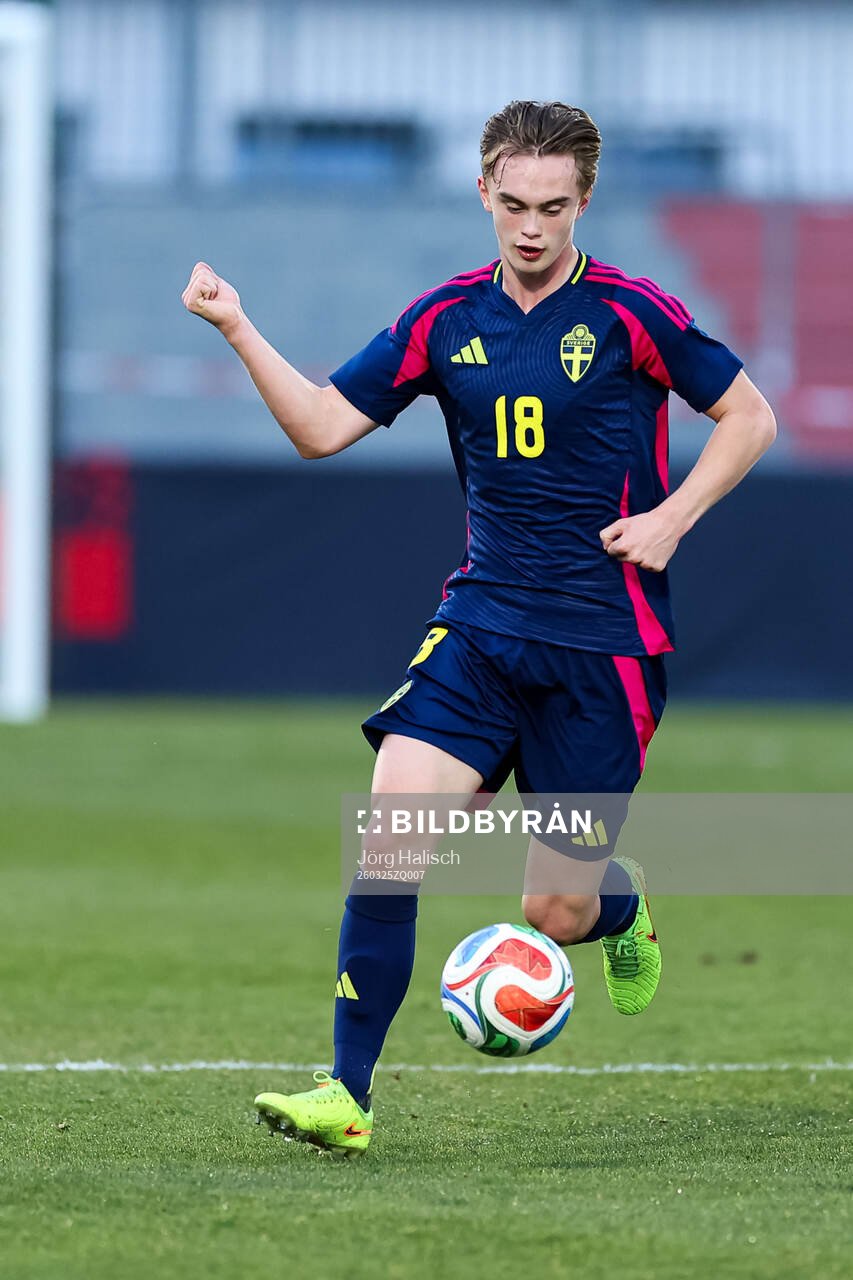 Yannick Geiger of Sweden