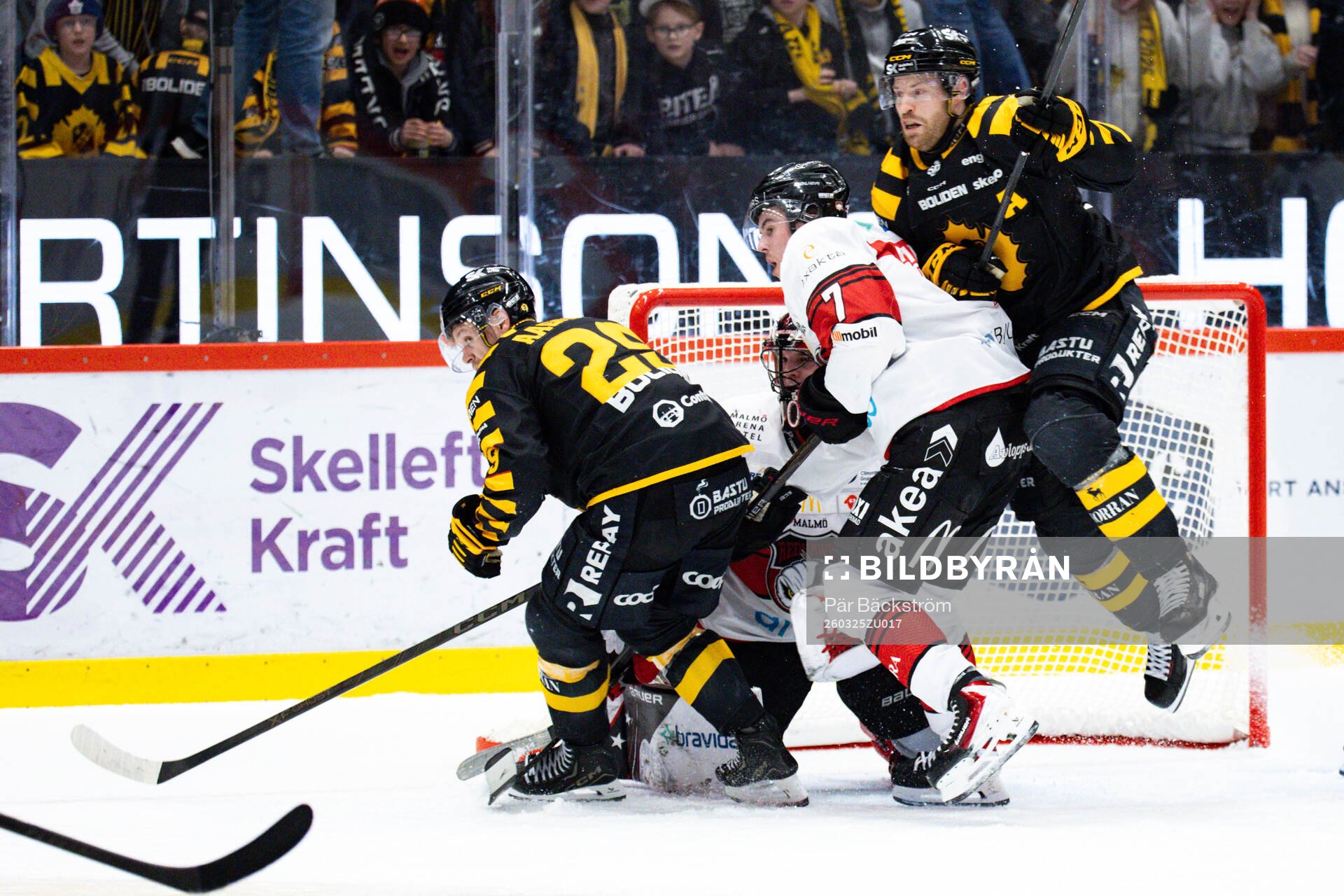 Skellefteås Mikkel Aagaard och Malmö Redhawks Topi