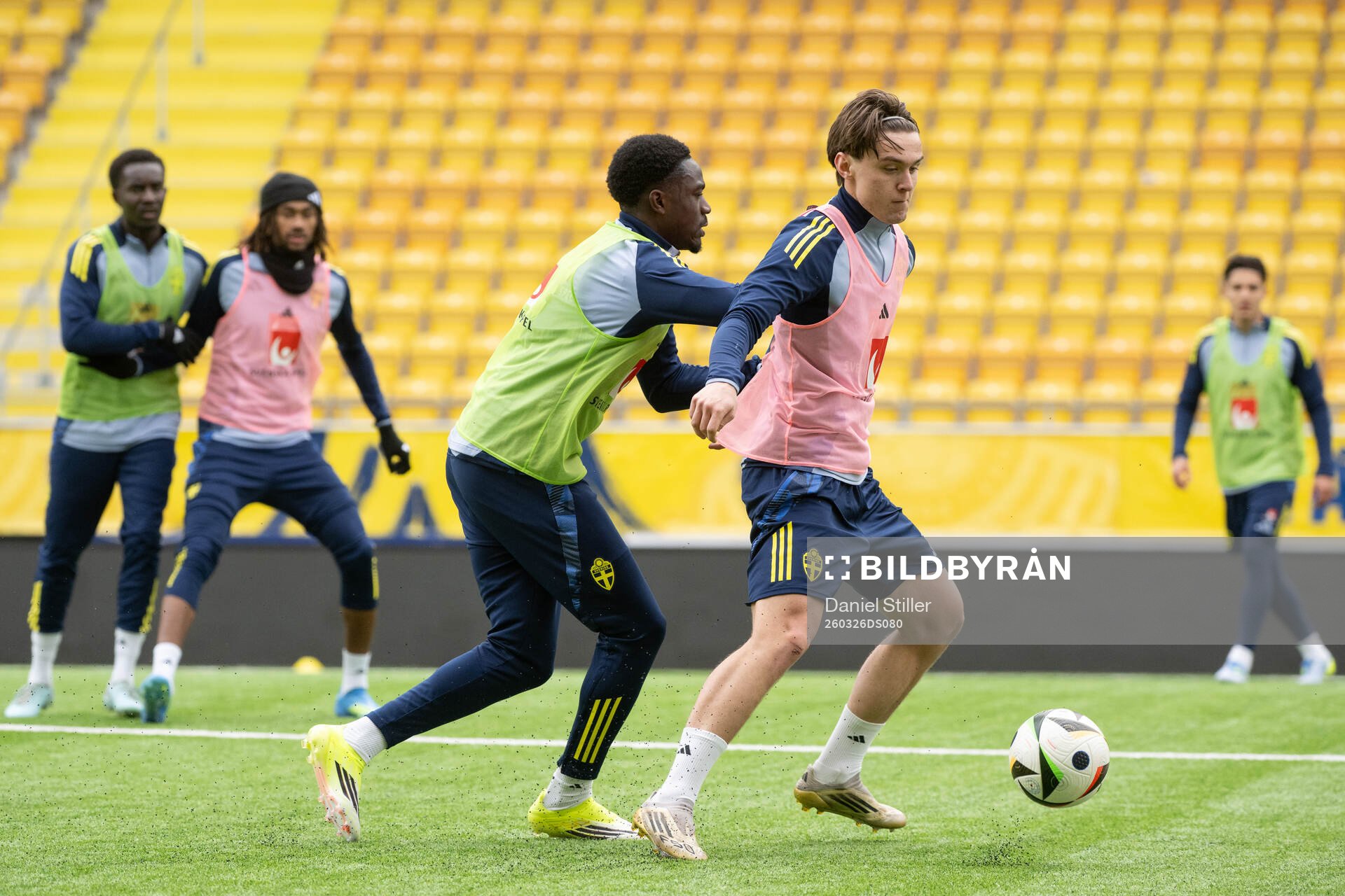 Genesis Antwi and Oscar Sjöstrand of Sweden's U21 national