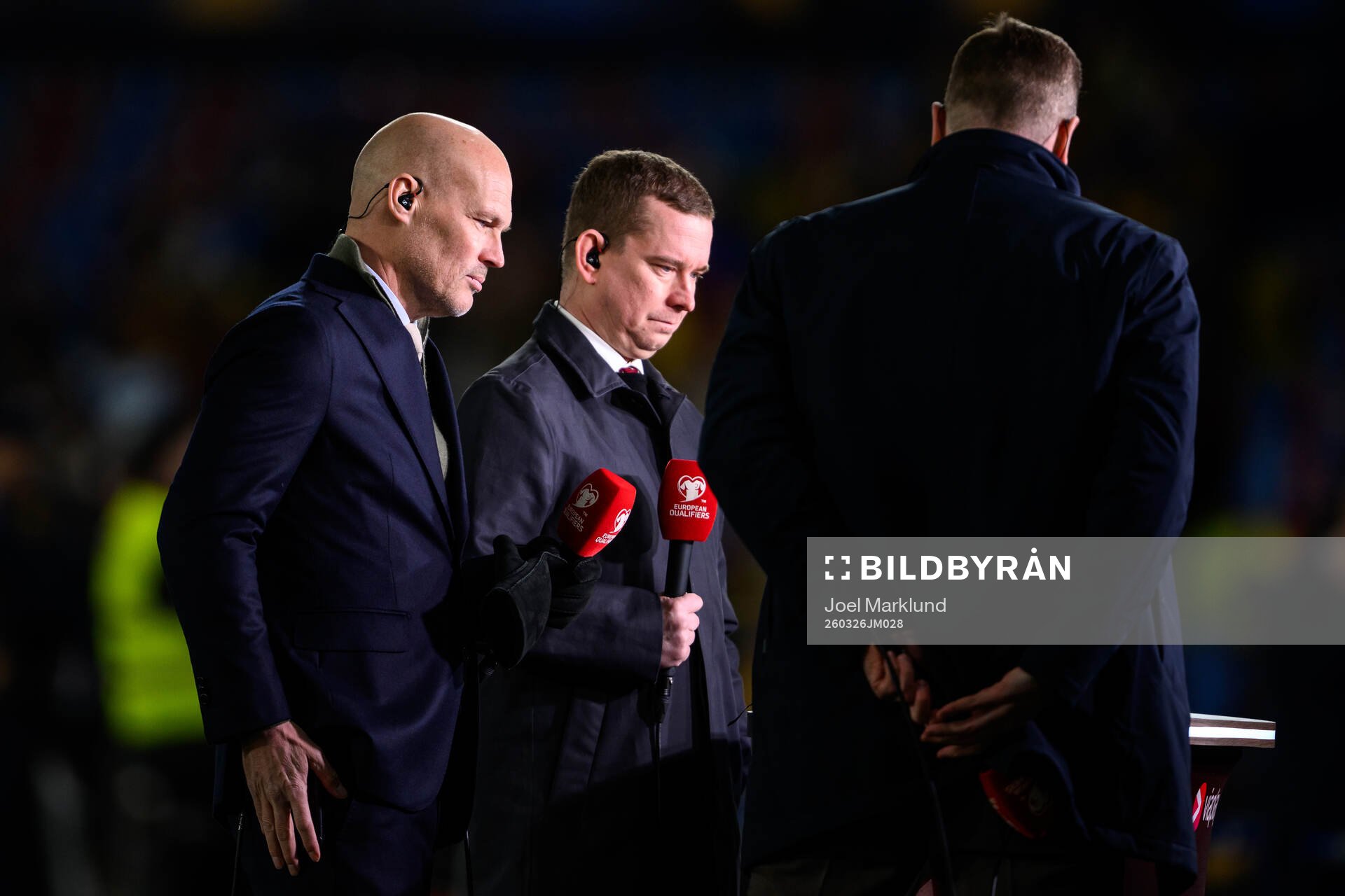 Fredrik Ljungberg and Erik Niva in the Viaplay studio