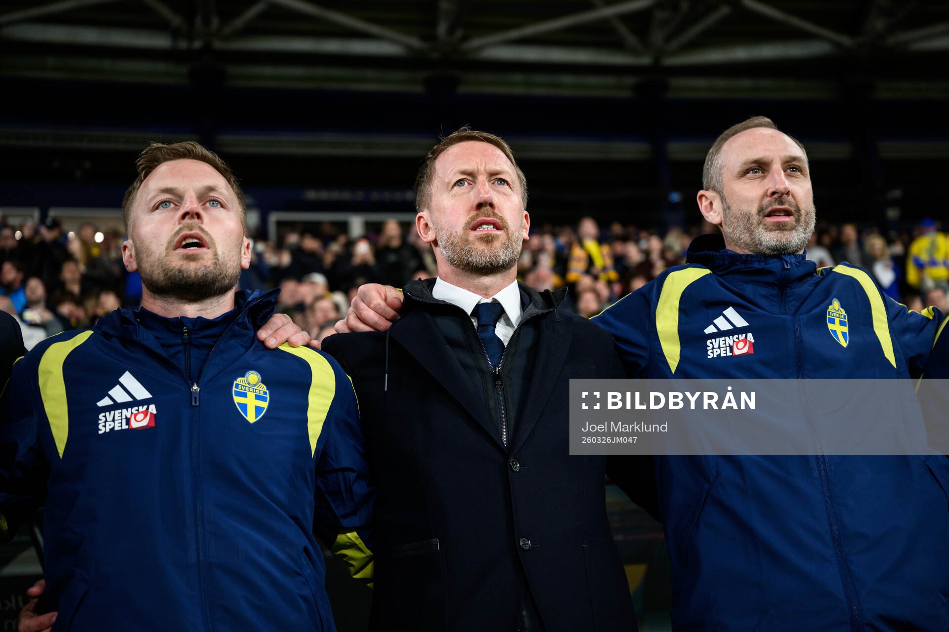 Assistant coach Sebastian Larsson, head coach Graham Potter