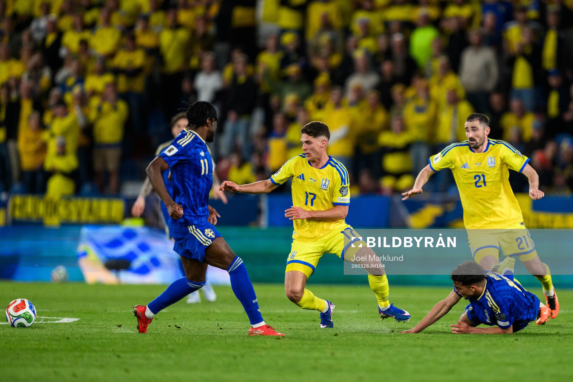 Georgiy Sudakov and Ivan Kaliuzhnyi of Ukraine against
