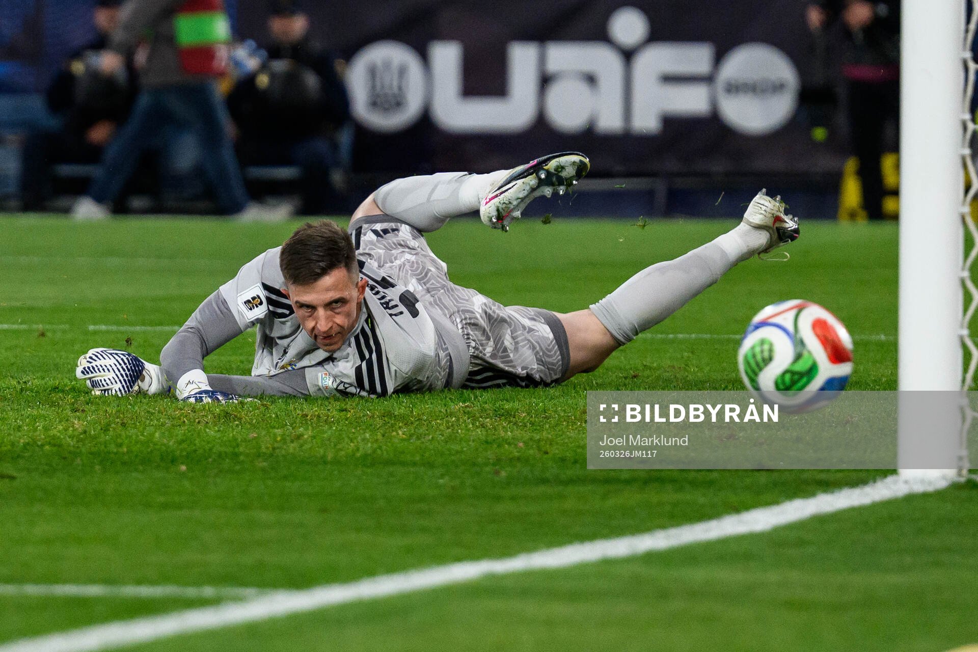goalkeeper Anatoliy Trubin of Ukraine