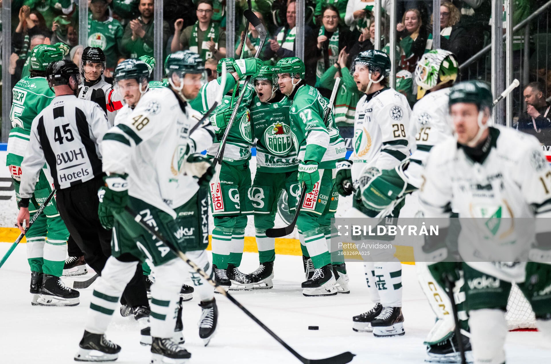 Rögles Isac Solberg jublar
