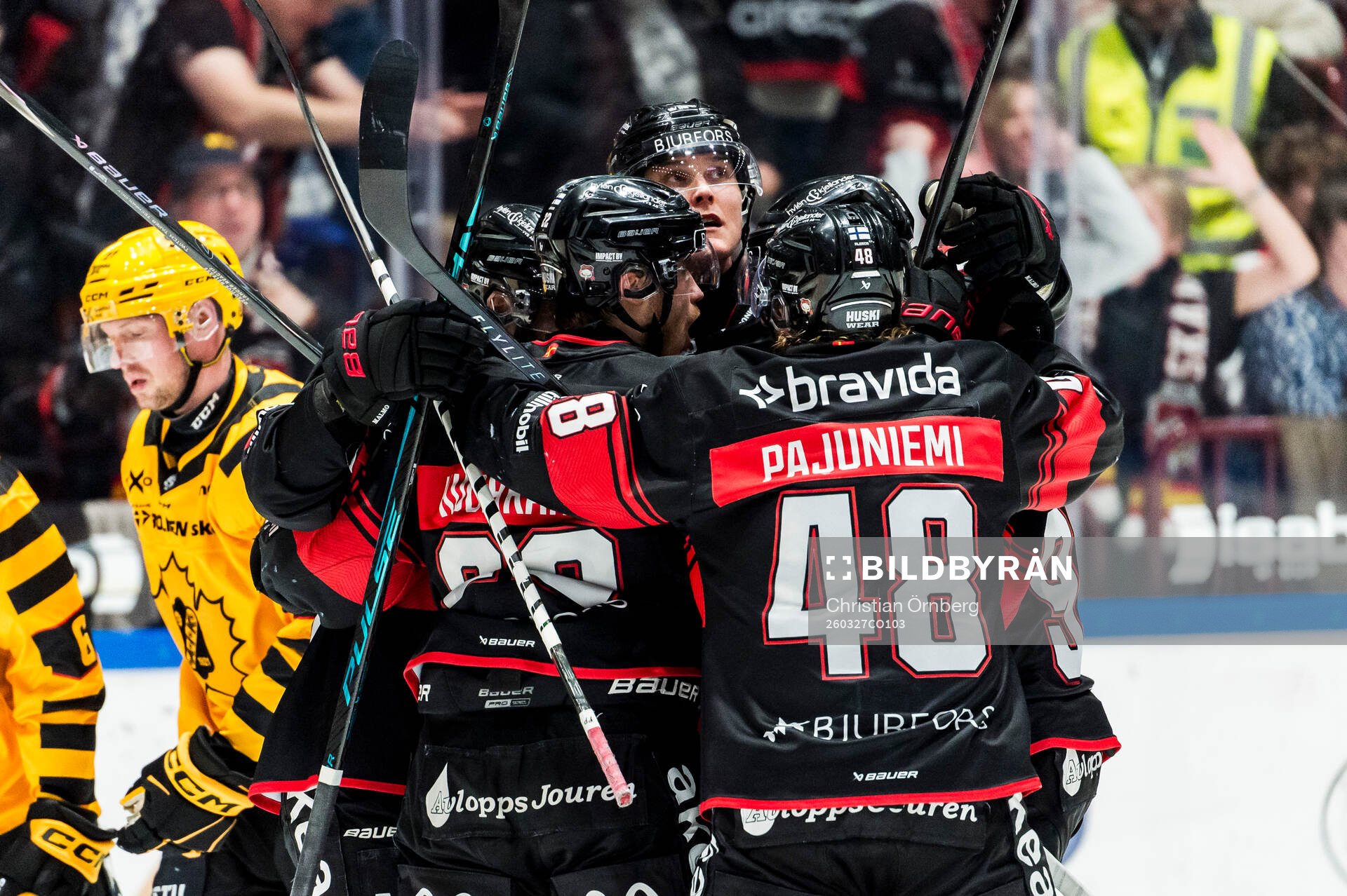 Malmö Redhawks Fredrik Händemark jublar