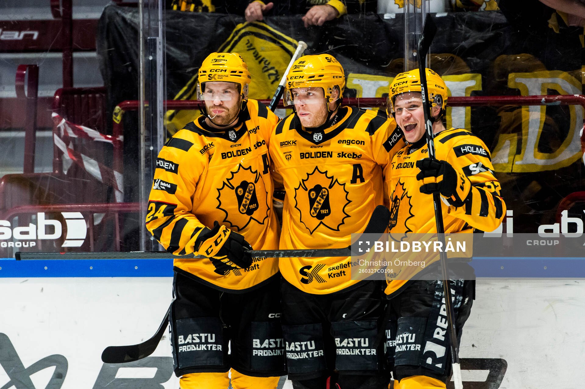 Skellefteås Rickard Hugg jublar