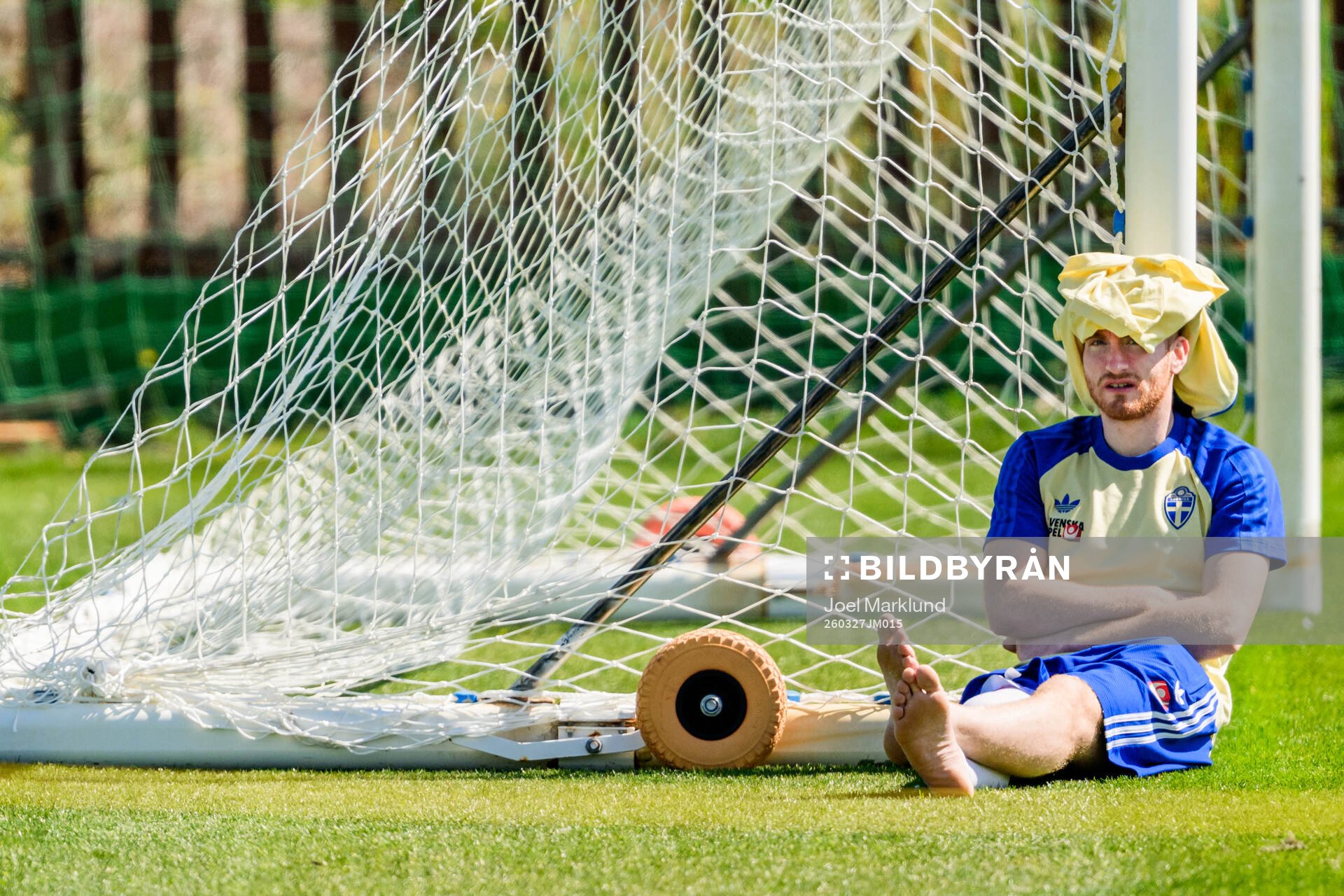 Injured player Dejan Kulusevski of the Swedish national
