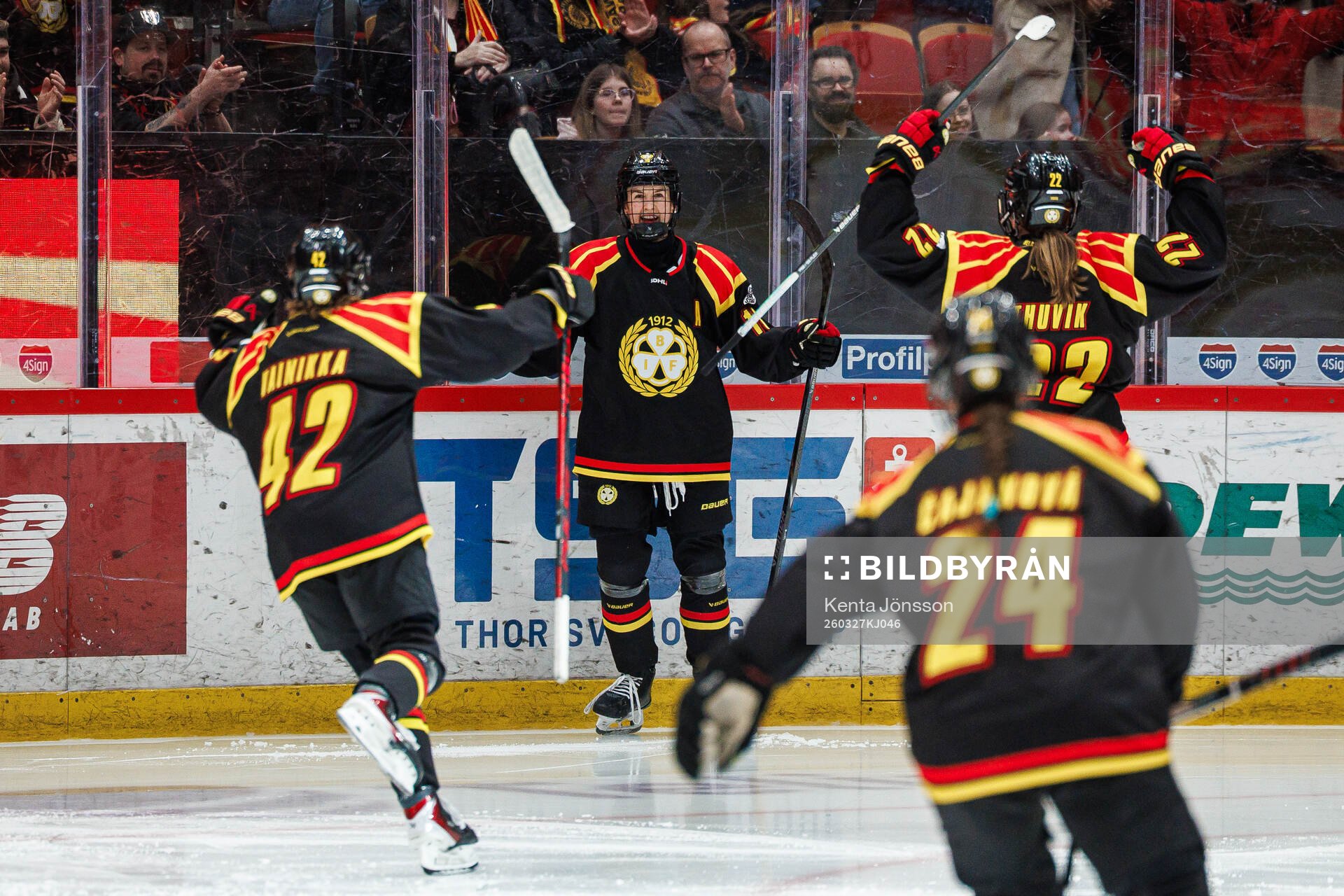 Brynäs Jenniina Nylund jublar