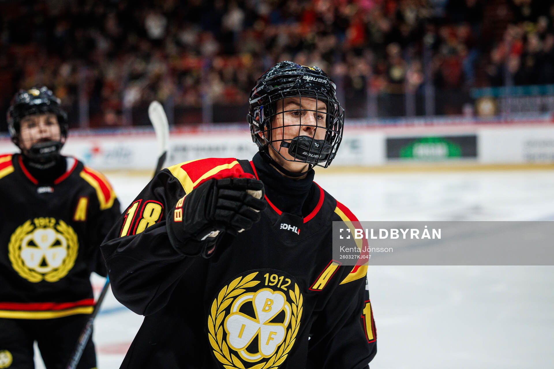 Brynäs Jenniina Nylund jublar