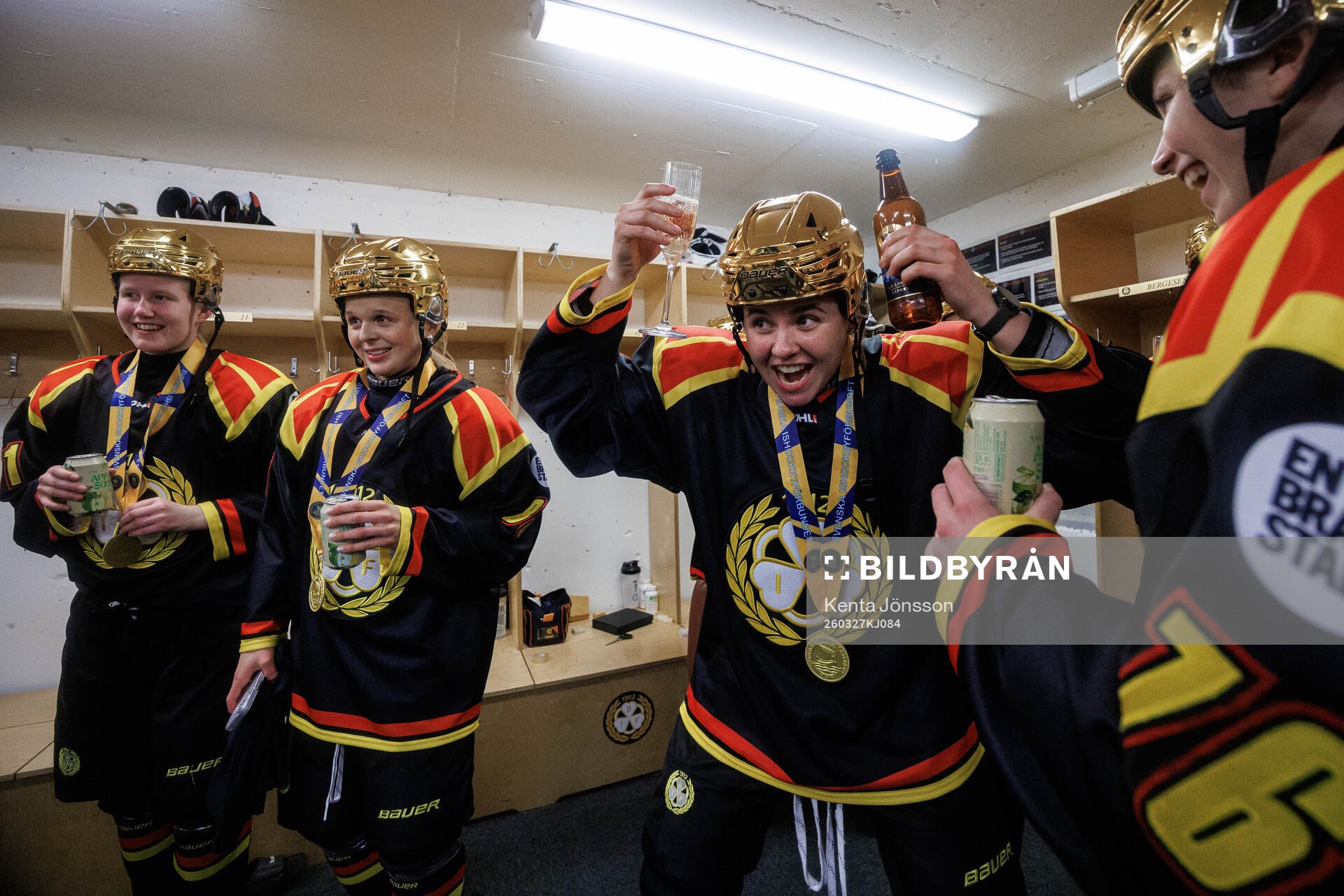Brynäs Emma Bergesen jublar