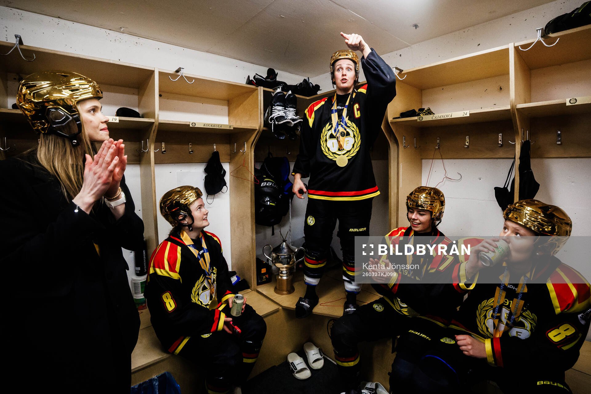 Brynäs Julia Östlund jublar