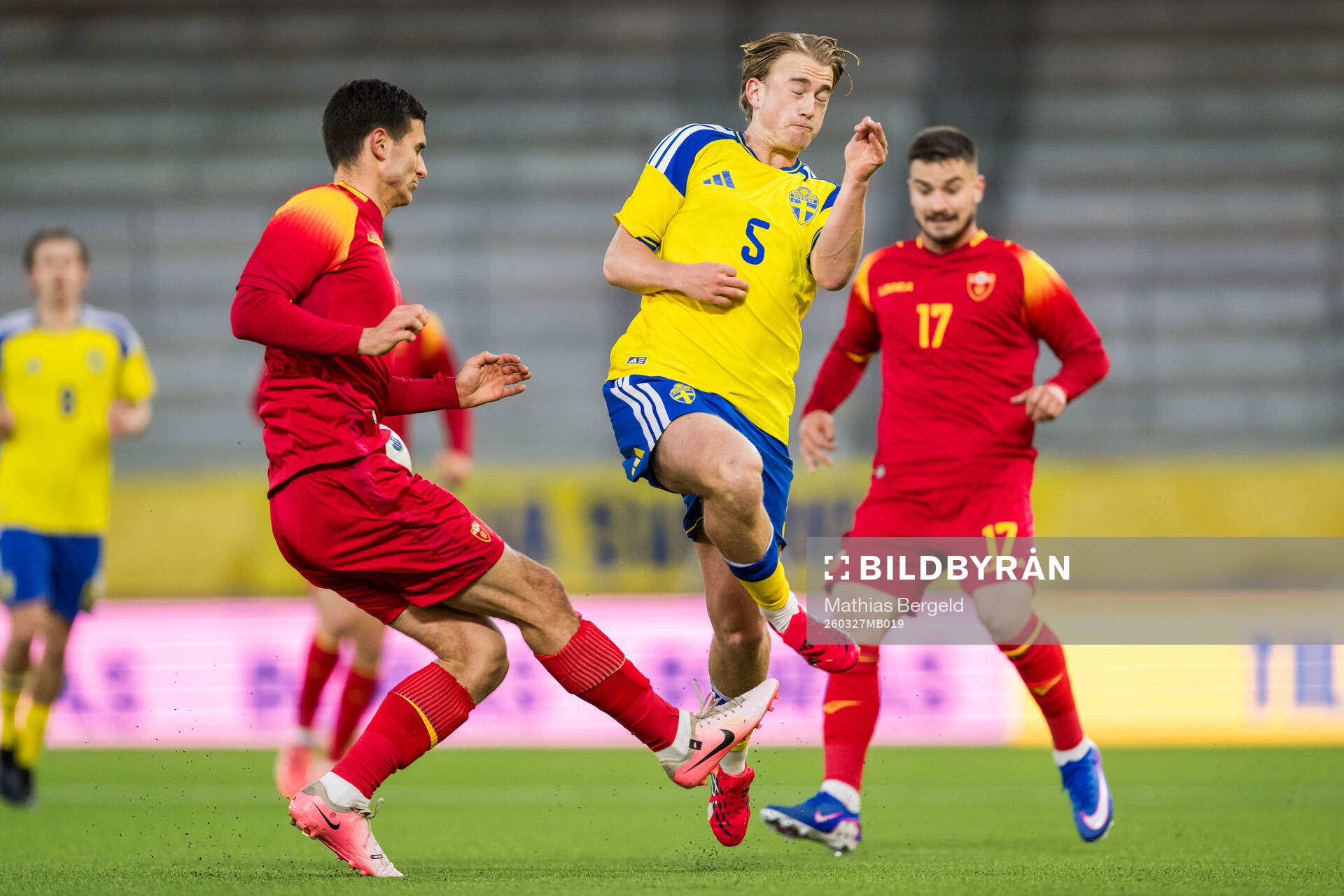 Stefan Melentijevic of Montenegro and Noah Tolf of Sweden