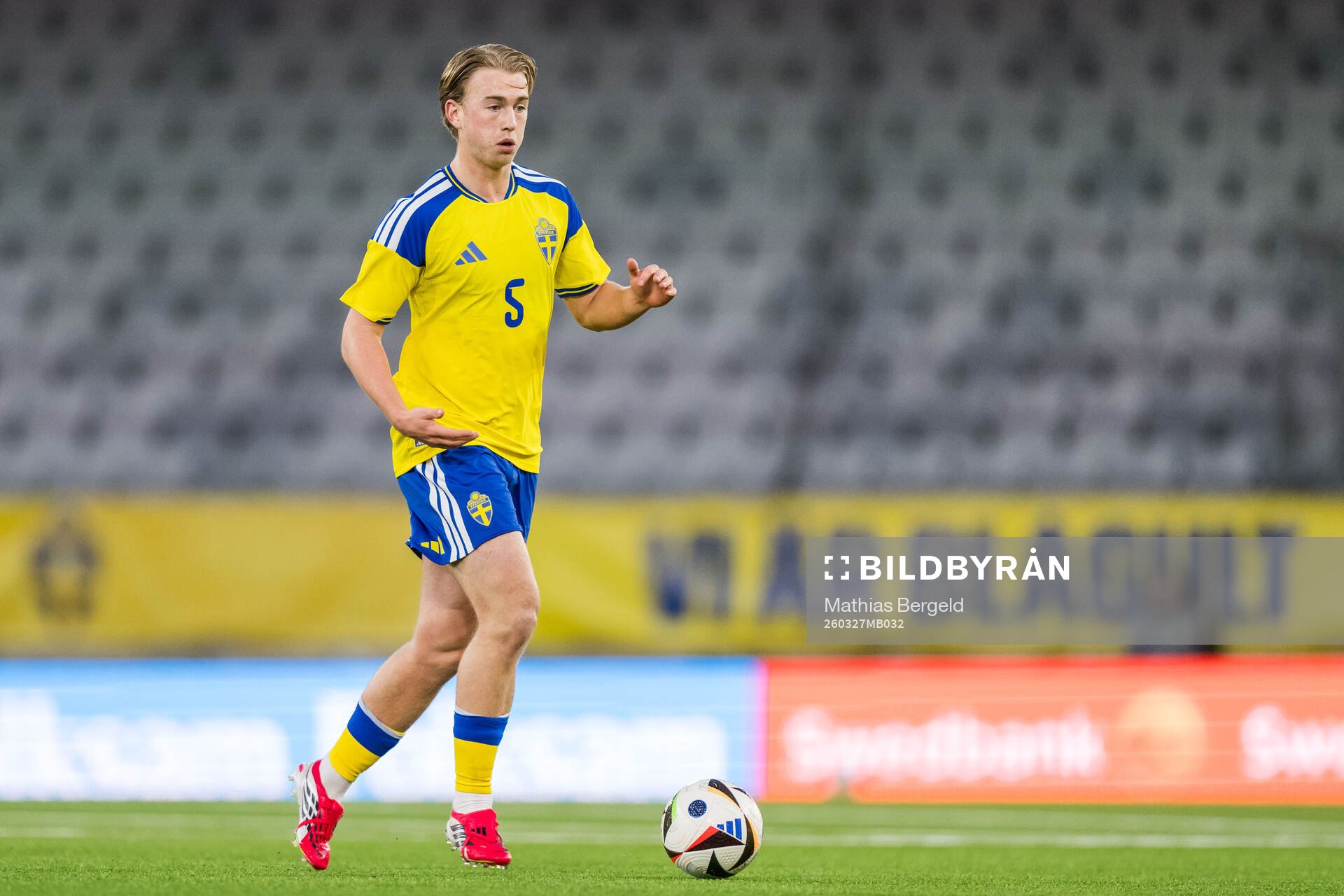 Noah Tolf of Sweden