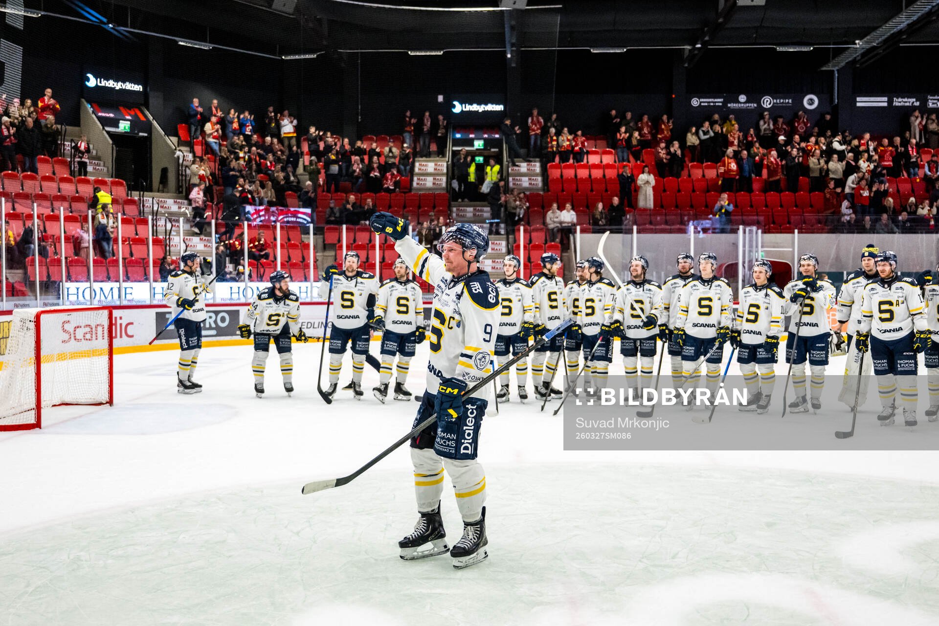 Södertäljes Patrik Zackrisson jublar