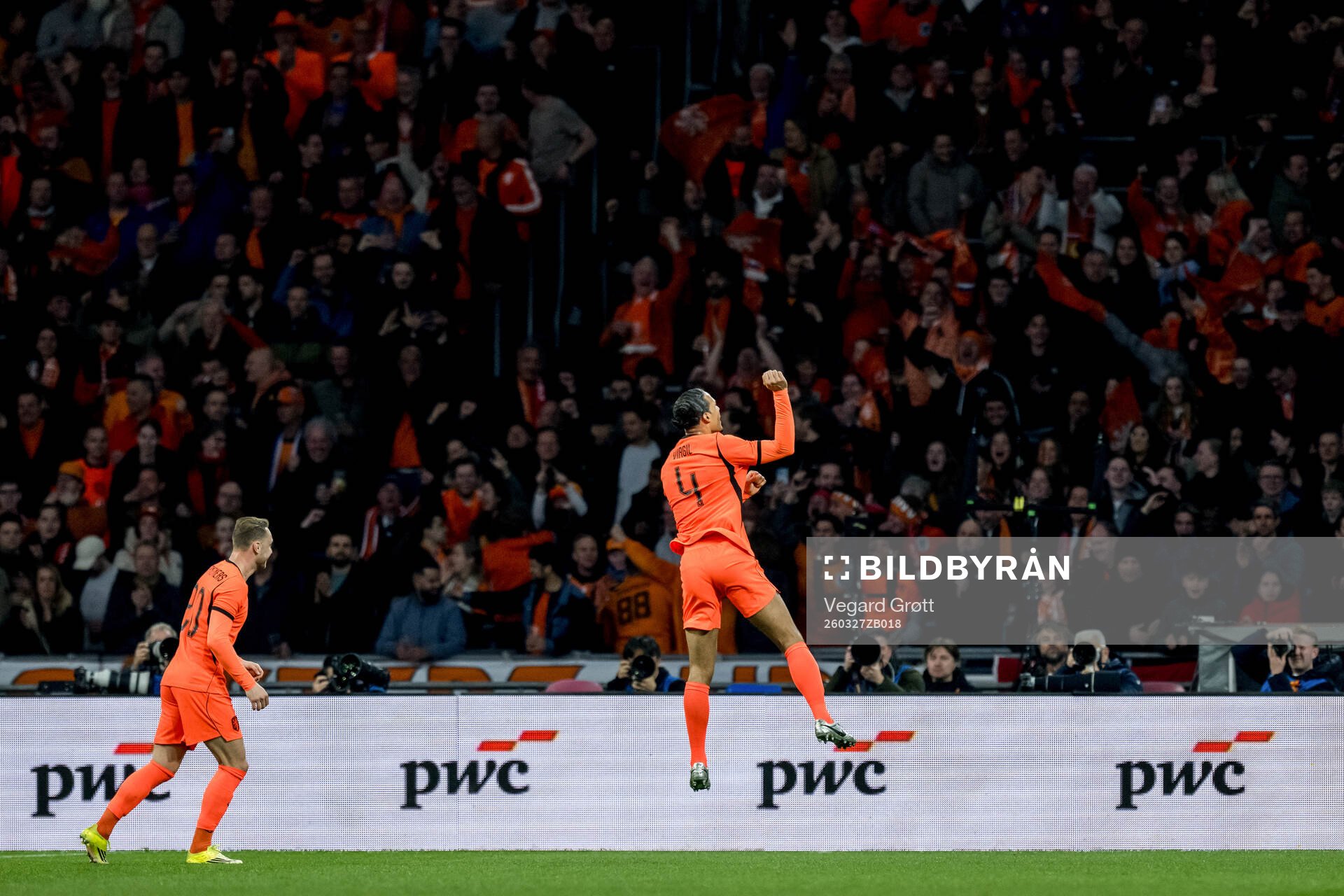 Virgil van Dijk of Netherlands celebrates
