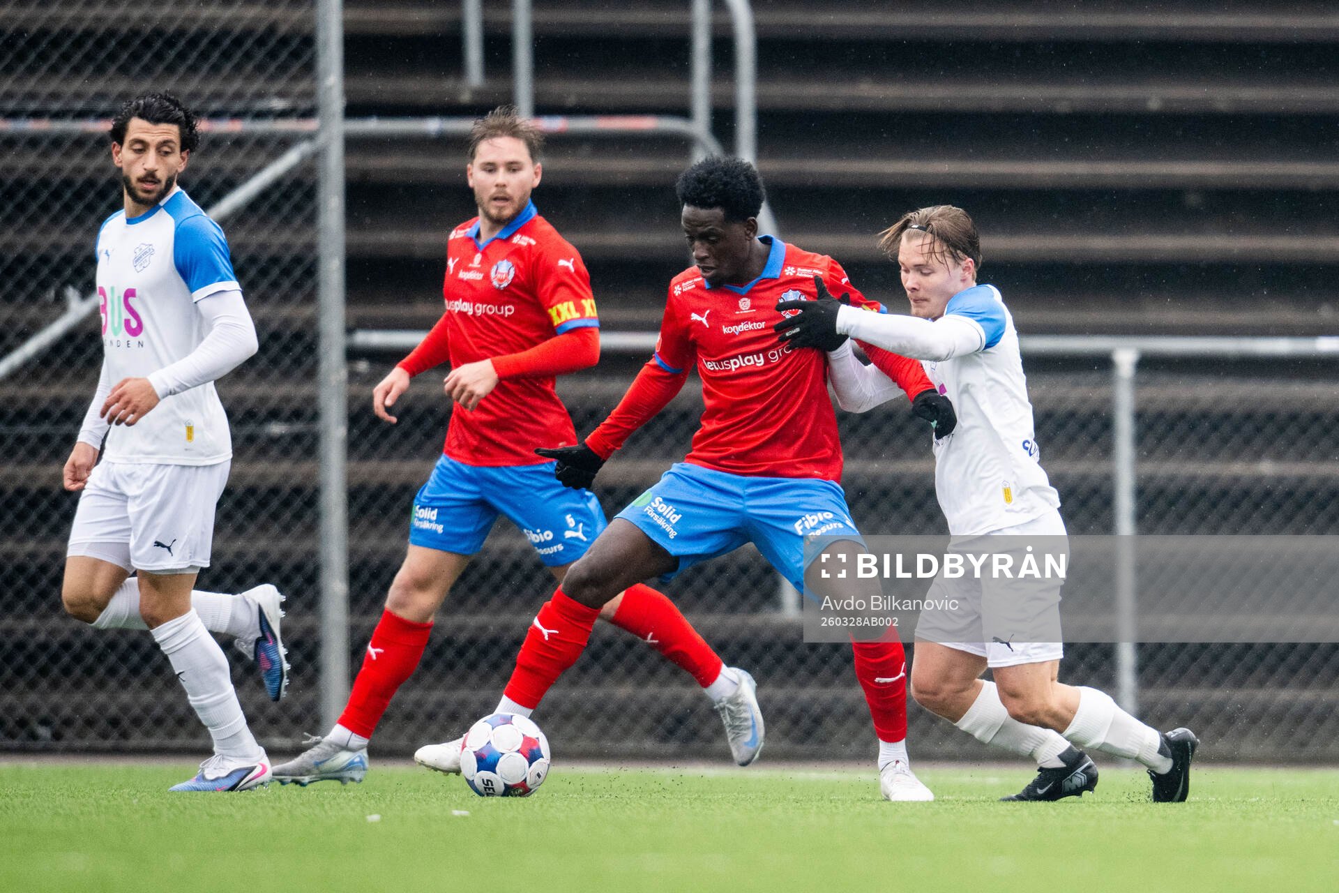 Helsingborgs Daouda Amadou och IK Oddevolds Vincent Sundberg
