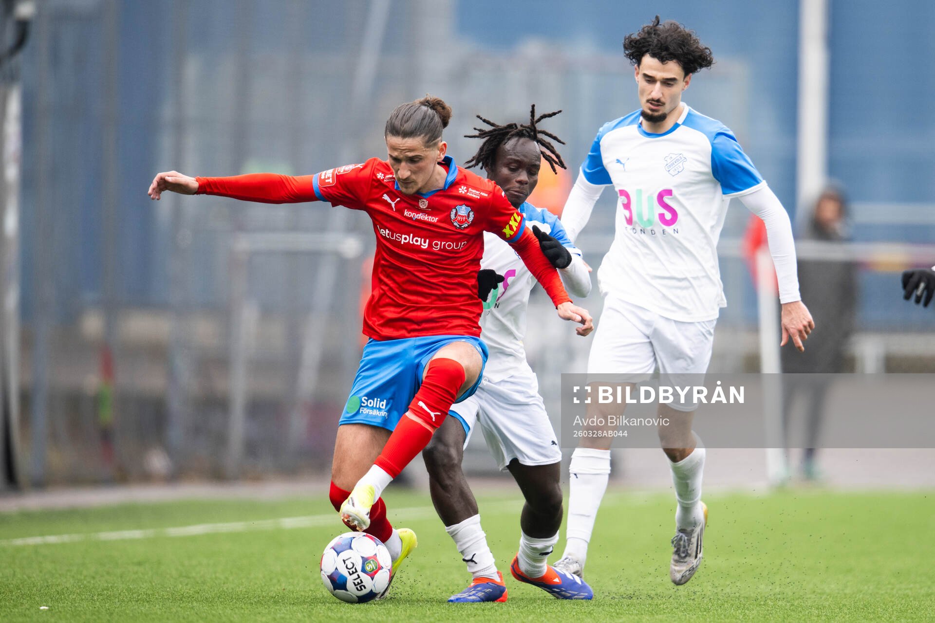 Helsingborgs Ervin Gigovic och IK Oddevolds Awaka Djoro