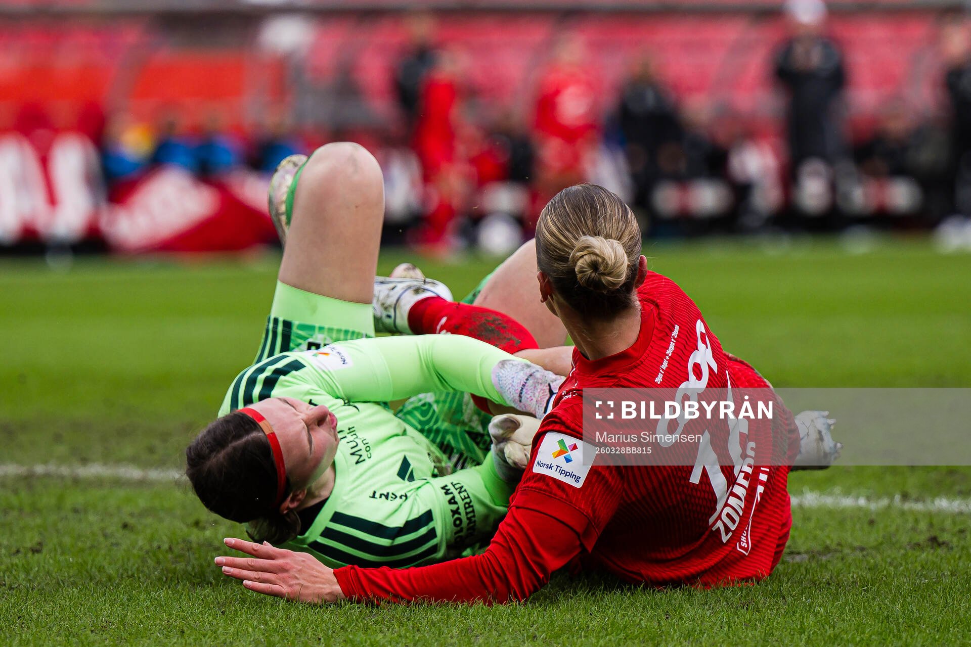 goalkeeper Lene Christensen of Rosenborg and Dilja Yr