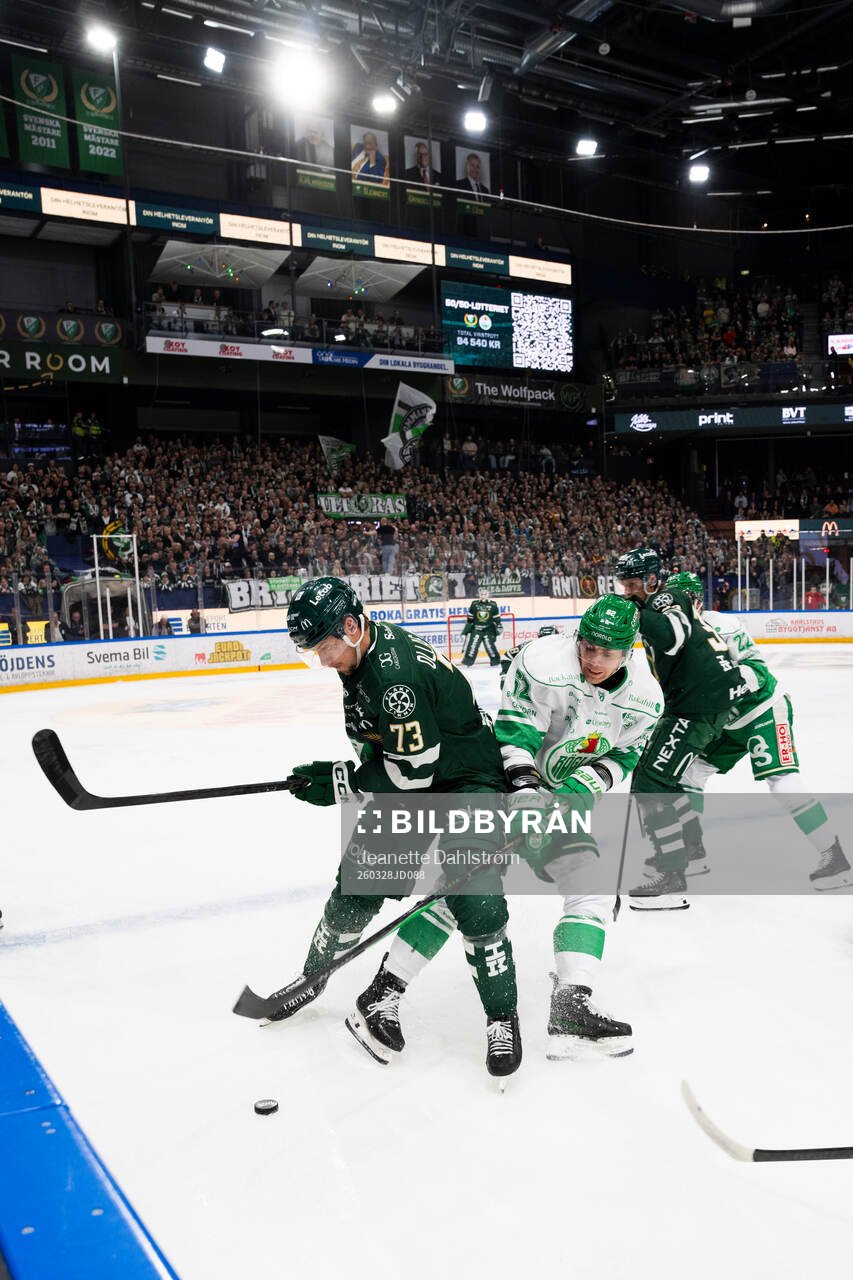 Färjestads Adam Ollas Mattsson och Rögles Lubos Horky