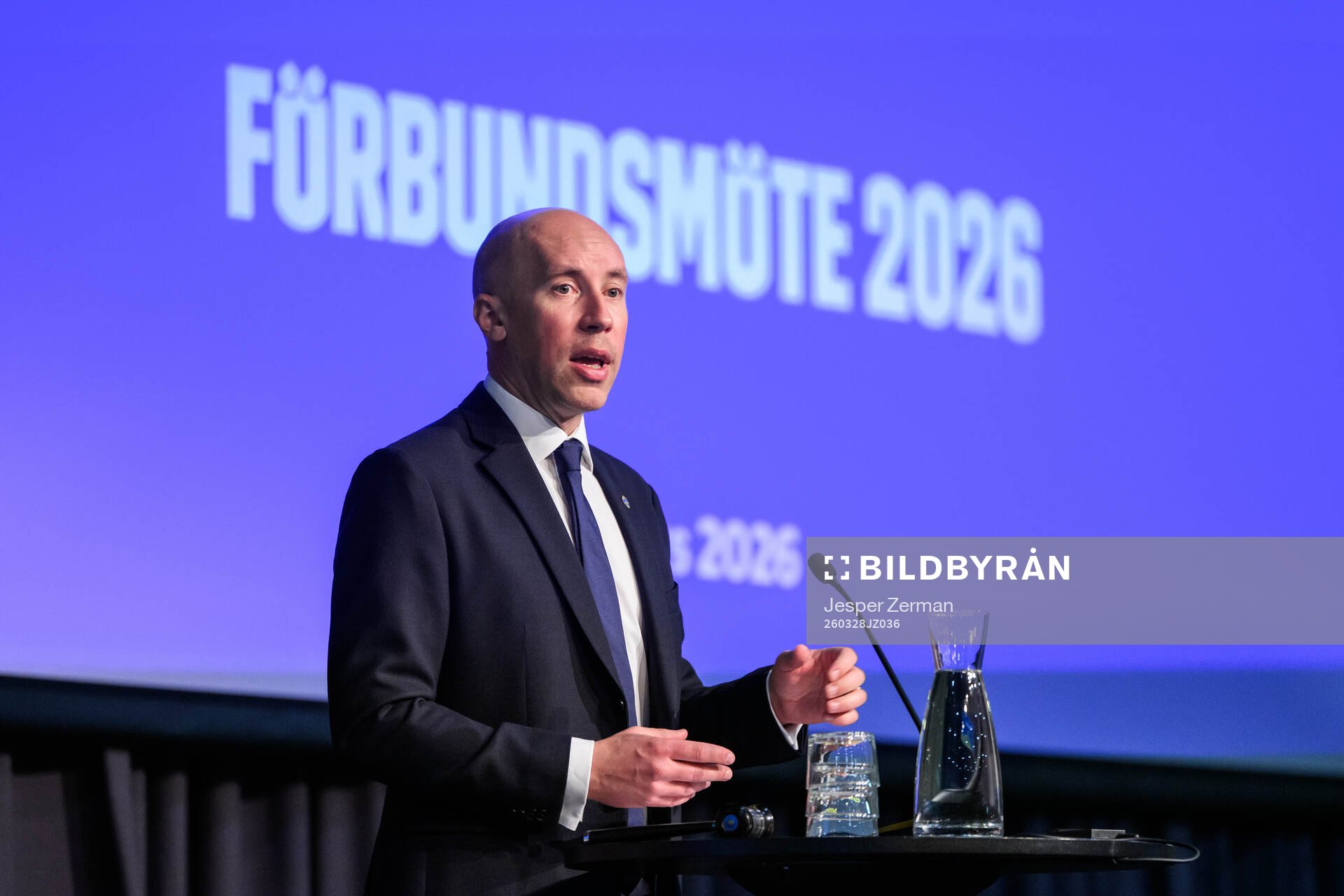 s ordförande Simon Åström