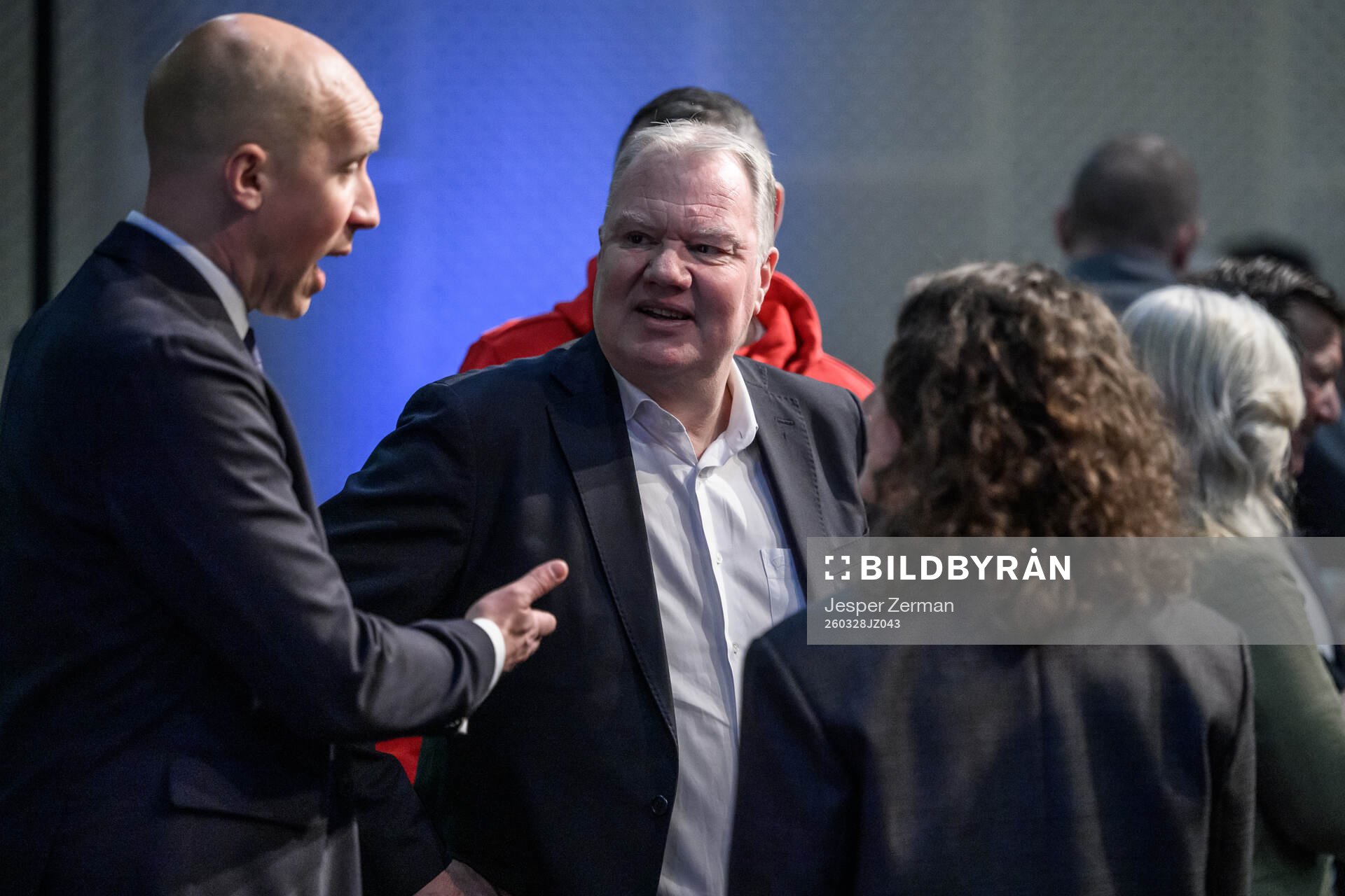 s ordförande Simon Åström och Karl-Erik Nilsson,