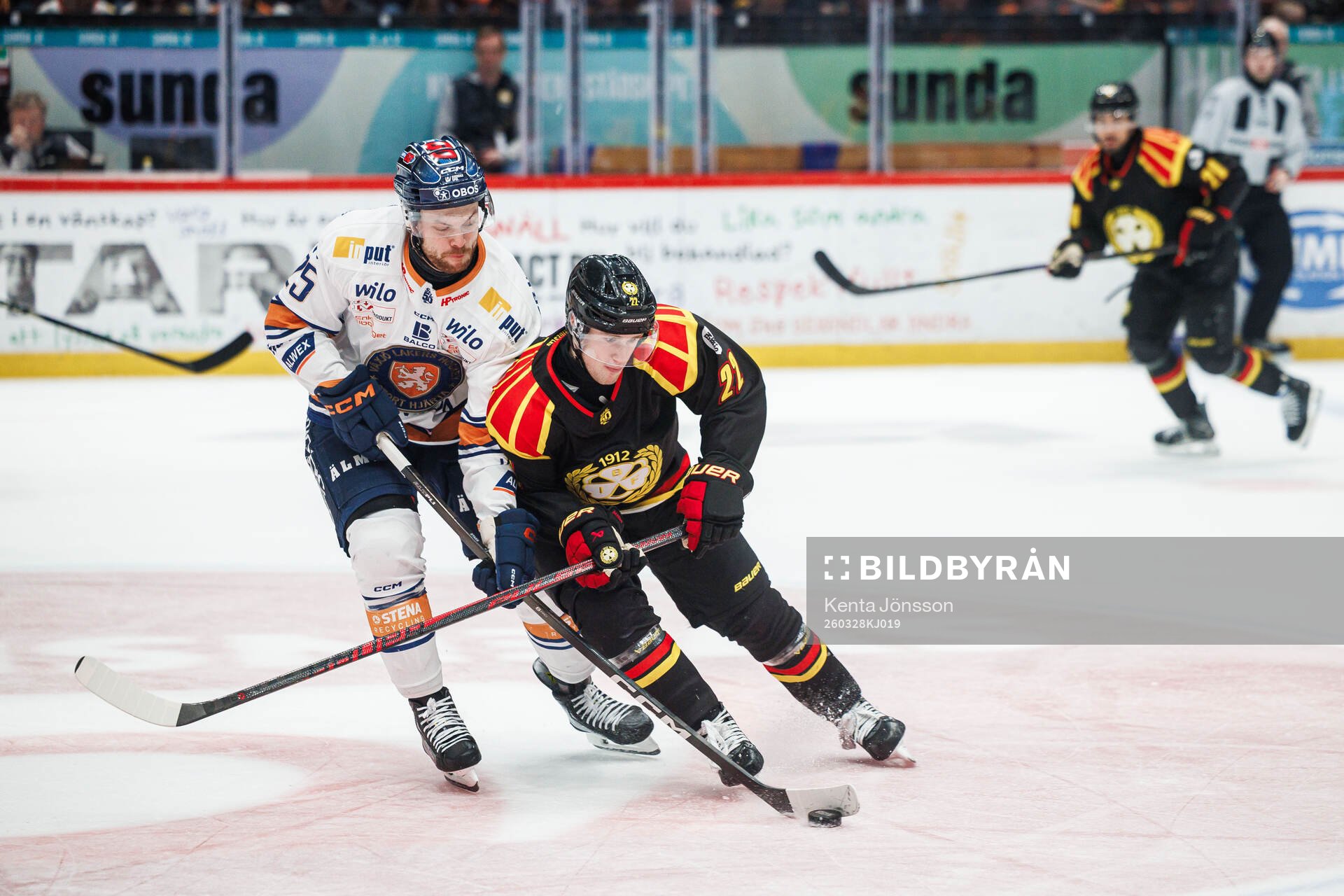 Växjös Lucas Elvenes och Brynäs Leo Sundqvist