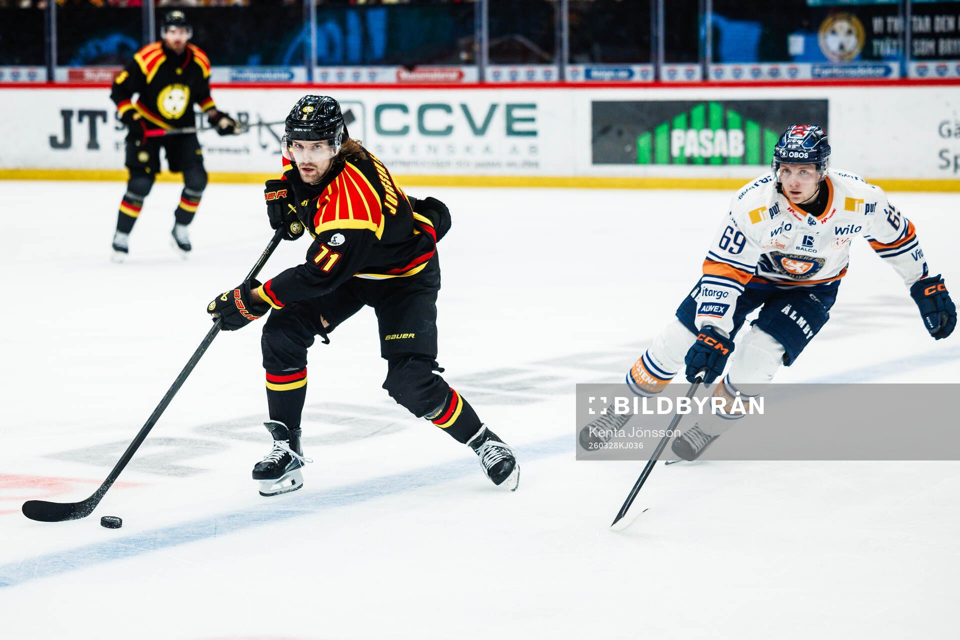 Brynäs Axel Jonsson-Fjällby och Växjös Morgan Anderberg