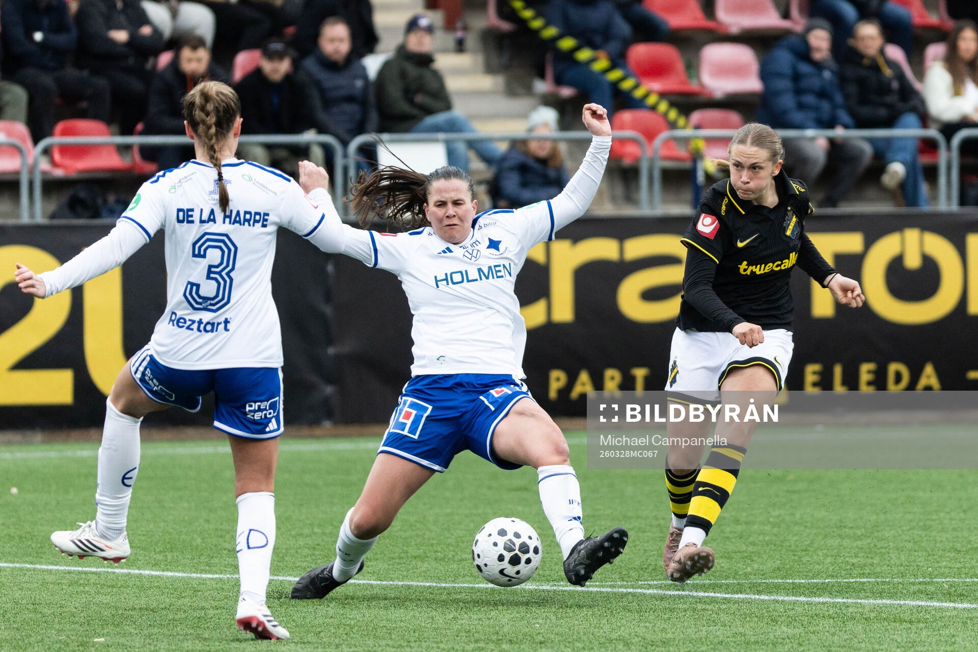 IFK Norrköpings Josefin Harrysson och AIKs Aleksandra