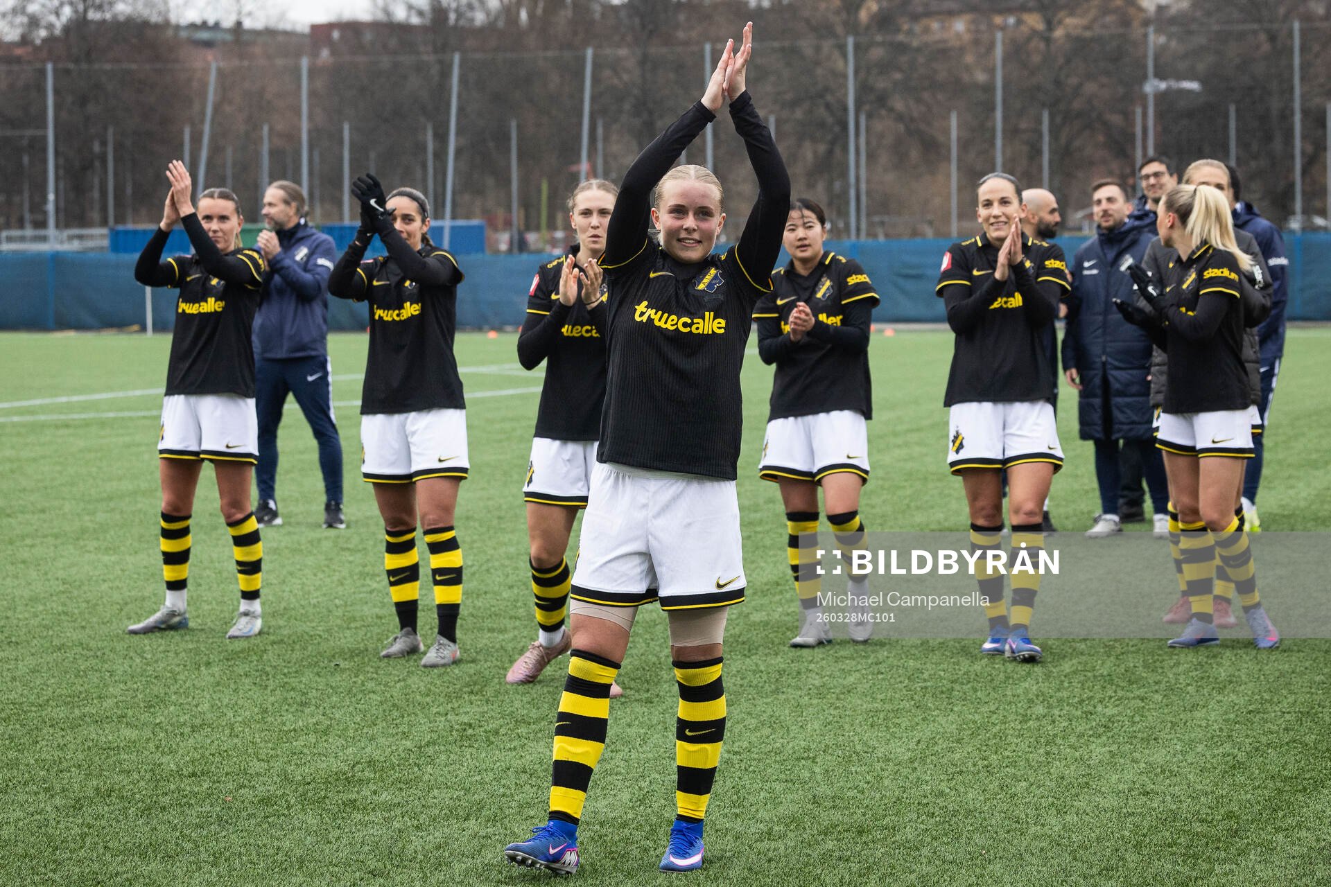 AIKs Nova Selin tackar publiken