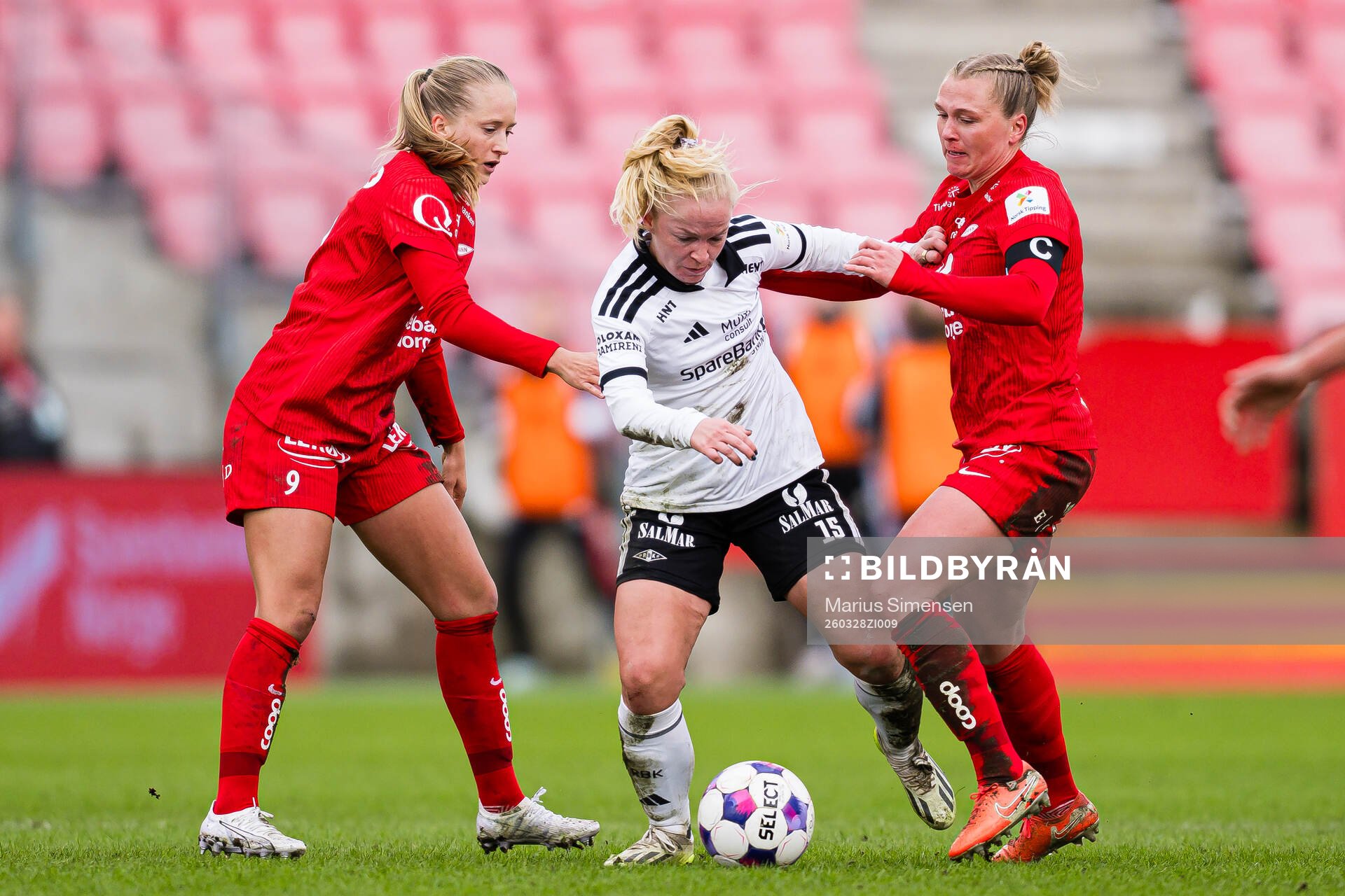 Amalie Vevle Eikeland of Brann, Beate Marcussen of