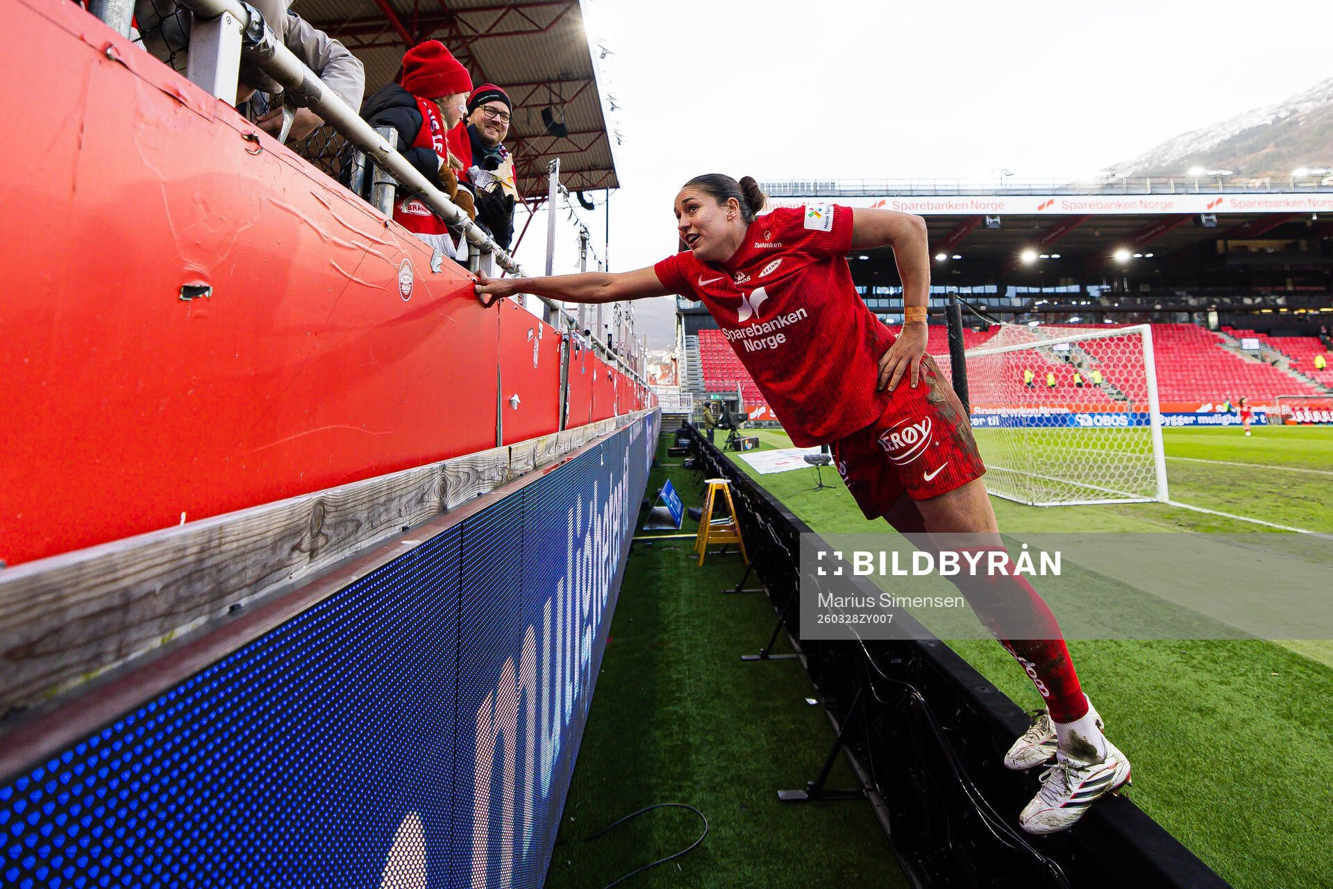 Brenna Marie Lovera of Brann with fans