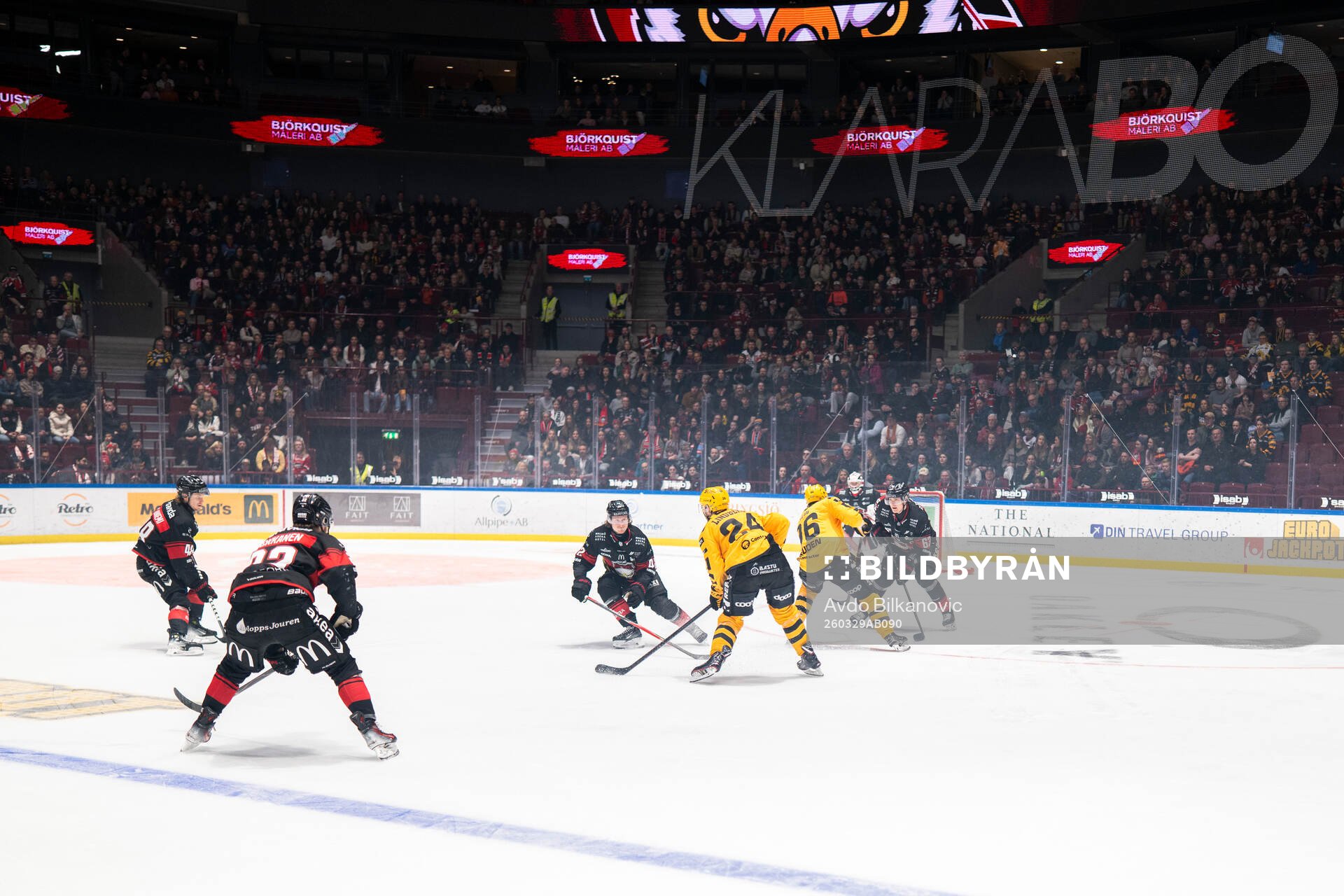 Malmö Redhawks Robin Salo och Skellefteås Oscar Lindberg