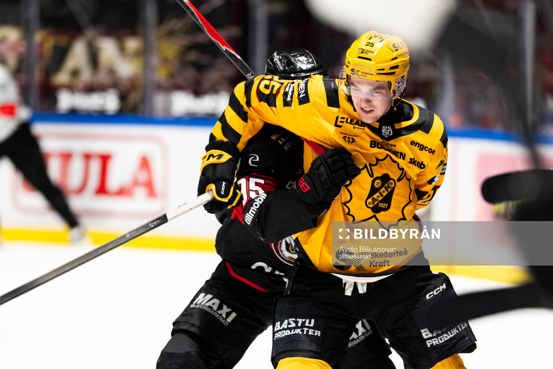 Malmö Redhawks Carl Persson och Skellefteås Pontus