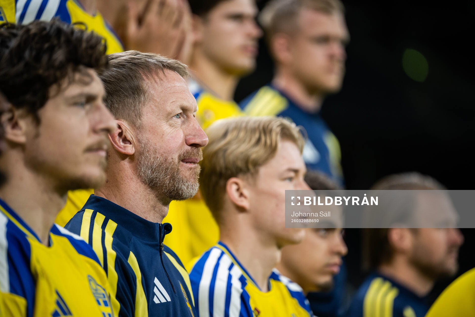Victor Nilsson Lindelöf and head coach Graham Potter of