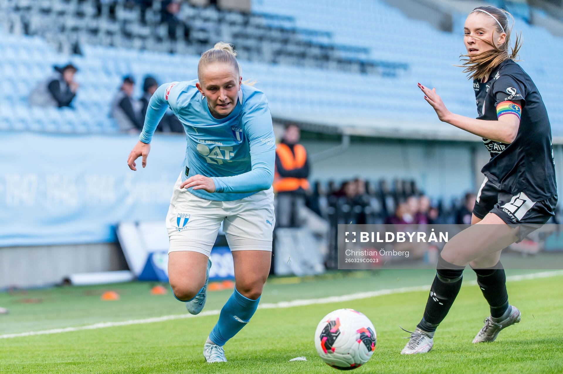 Malmö FFs Tuva Skoog och IK Uppsalas Julia Ragnarsson