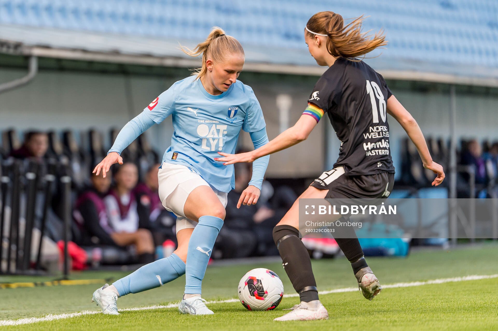 Malmö FFs Tuva Skoog och IK Uppsalas Julia Ragnarsson
