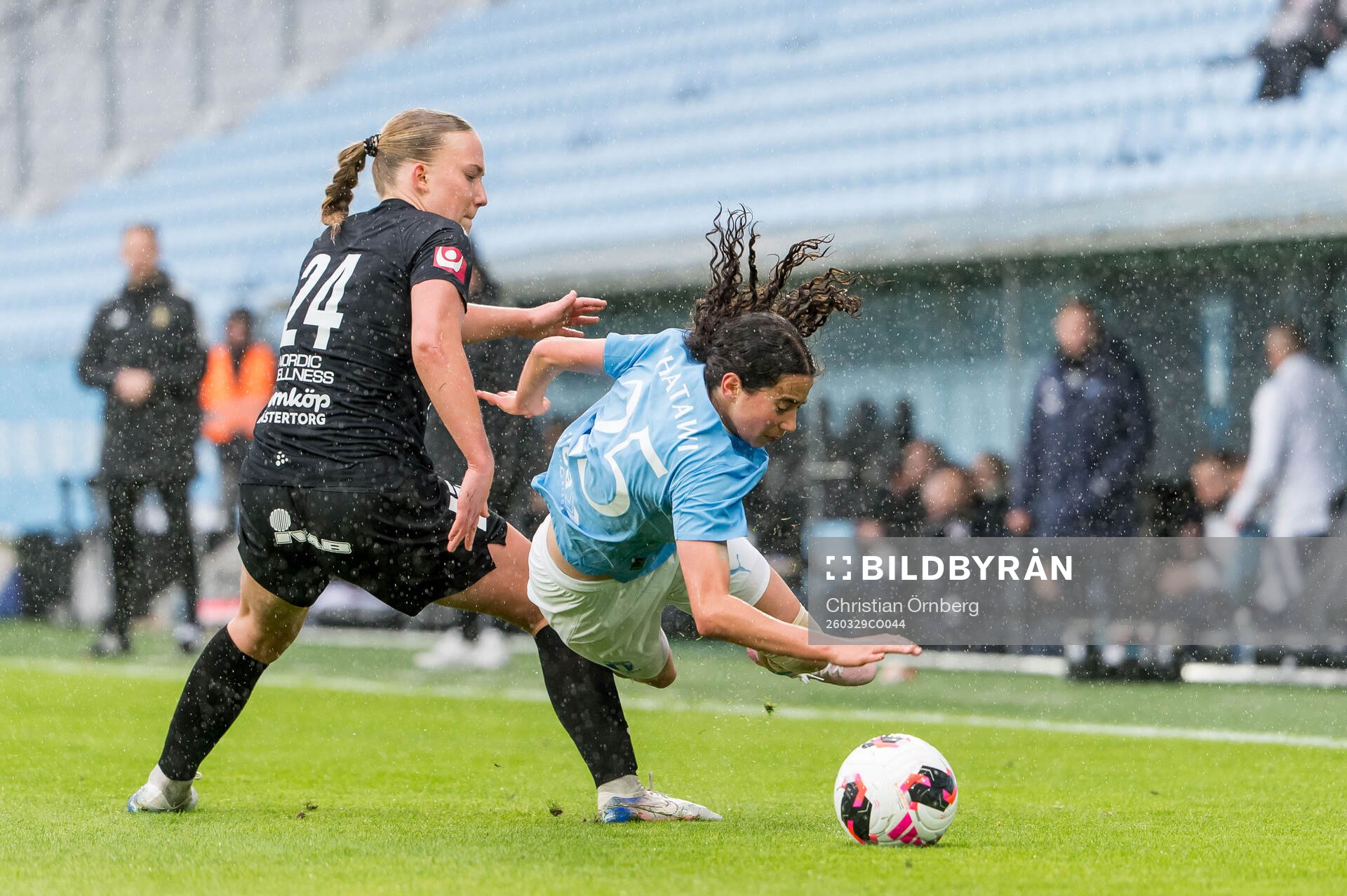 IK Uppsalas Thindra Mattsson och Malmö FFs Mayar Khatawi