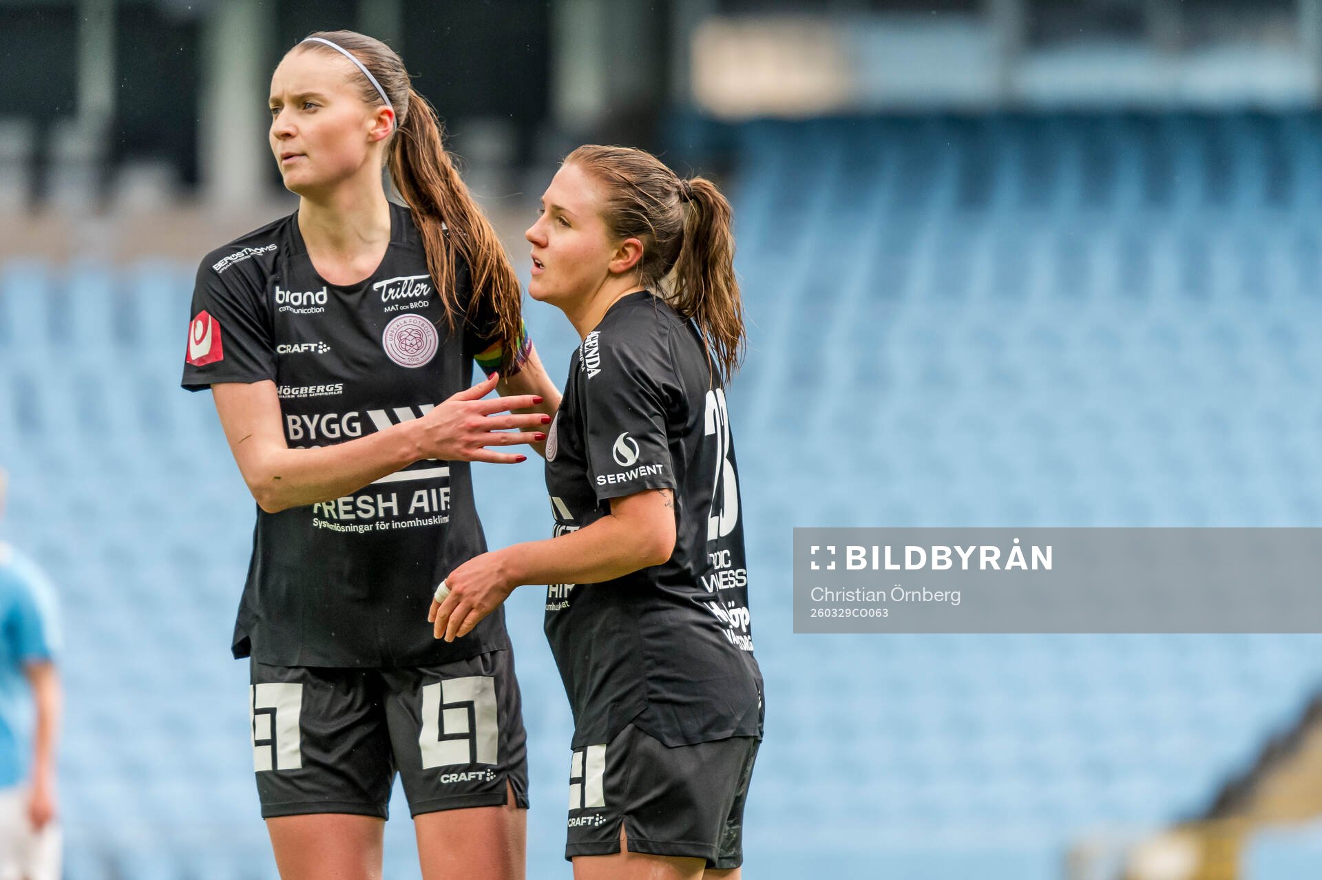 IK Uppsalas Julia Ragnarsson och Ebba Ronquist  deppar