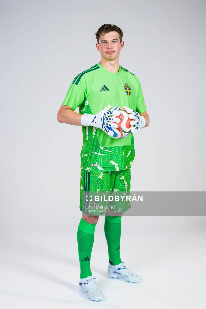 Goalkeeper Melker Ellborg of the Swedish national football