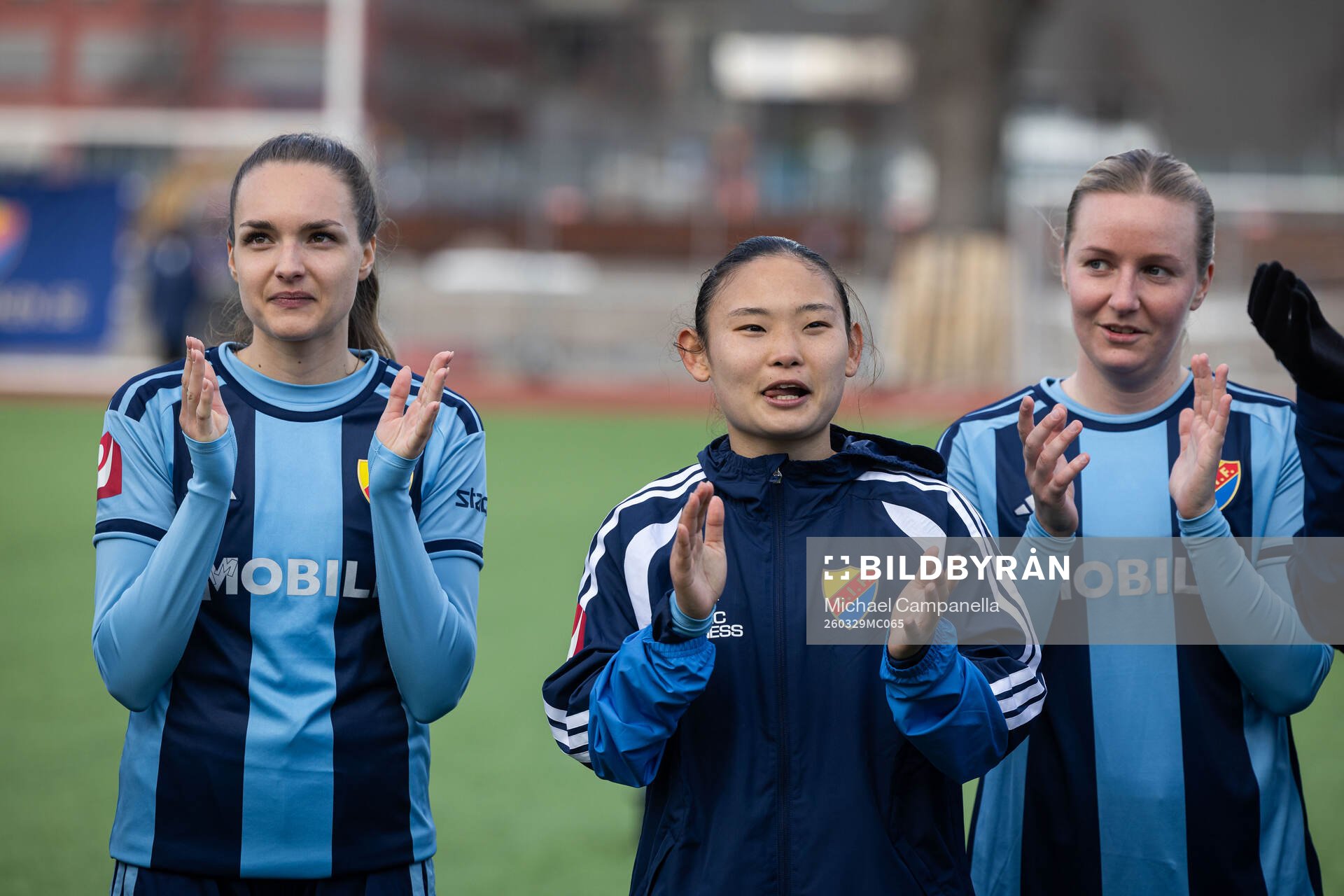 Djurgårdens Selma Larsen Svendsen och Urara Watanabe jublar