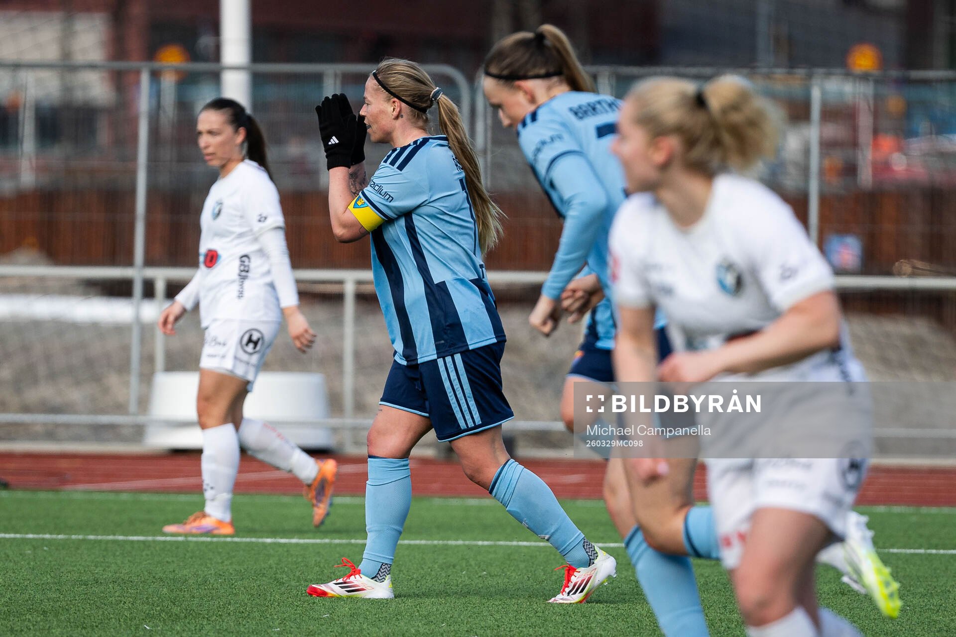 Djurgårdens Therese Åsland deppar
