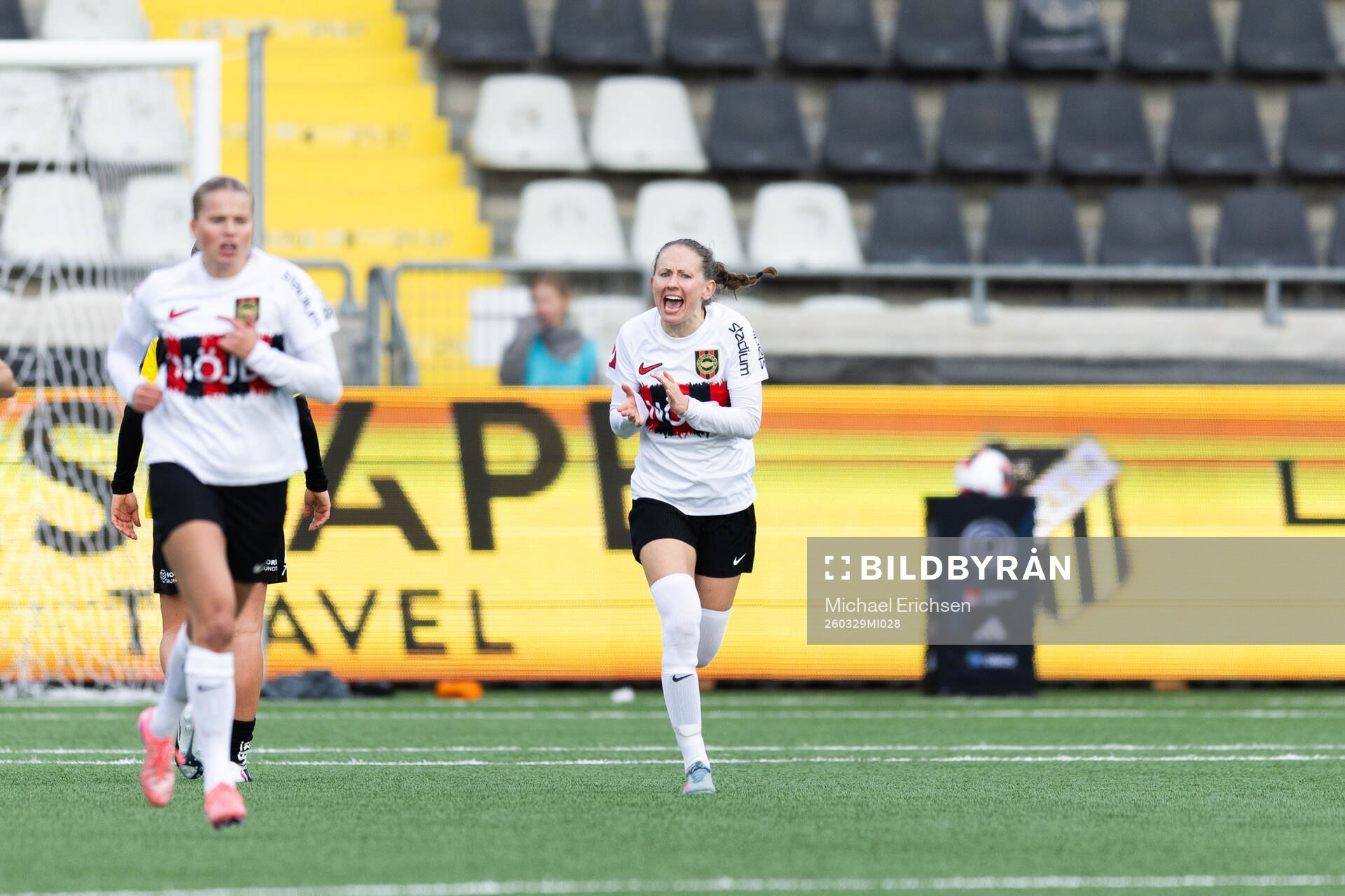 Brommapojkarnas Ida Bengtsson jublar
