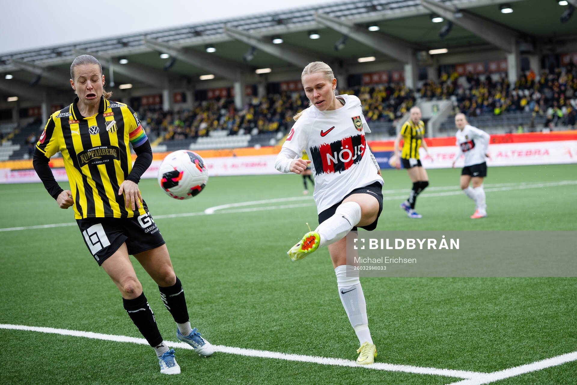 Häckens Anna Anvegård och Brommapojkarnas Ida Garmfors