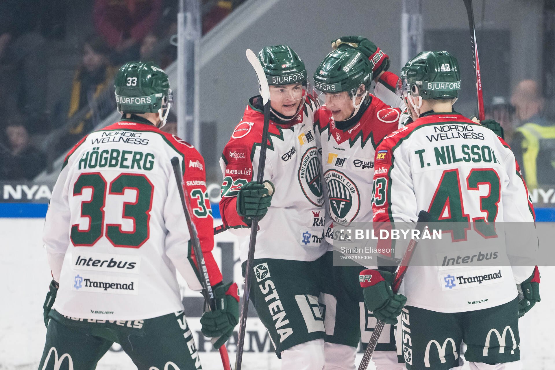 Frölundas Filip Cederqvist och Jacob Peterson jublar