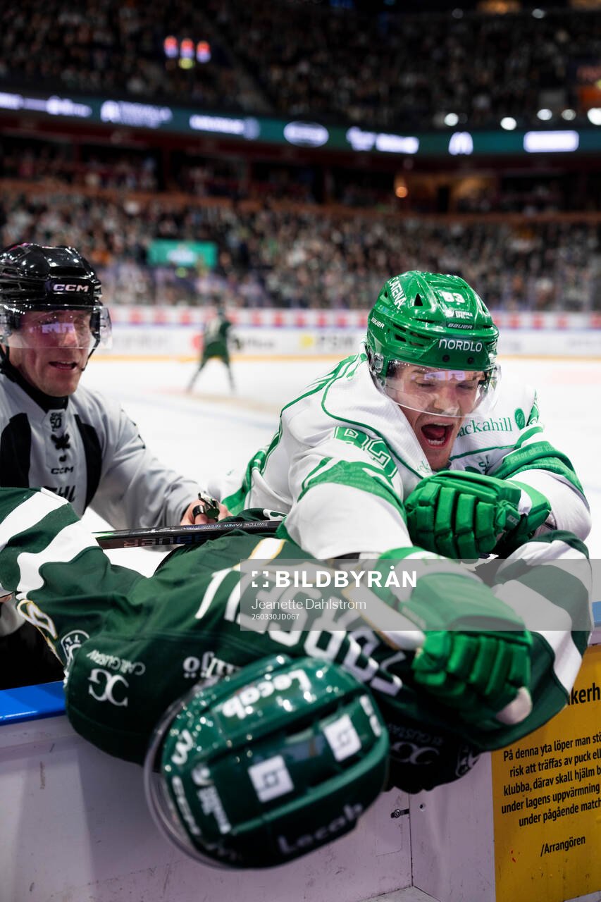 Rögles Karson Kuhlman och Färjestads Lucas Forsell