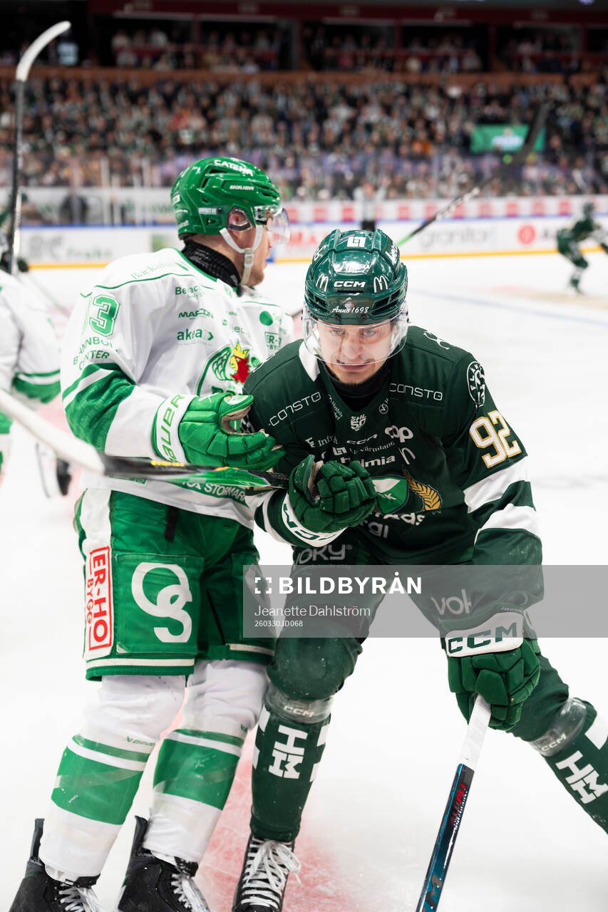 Rögles Karson Kuhlman och Färjestads Lucas Forsell