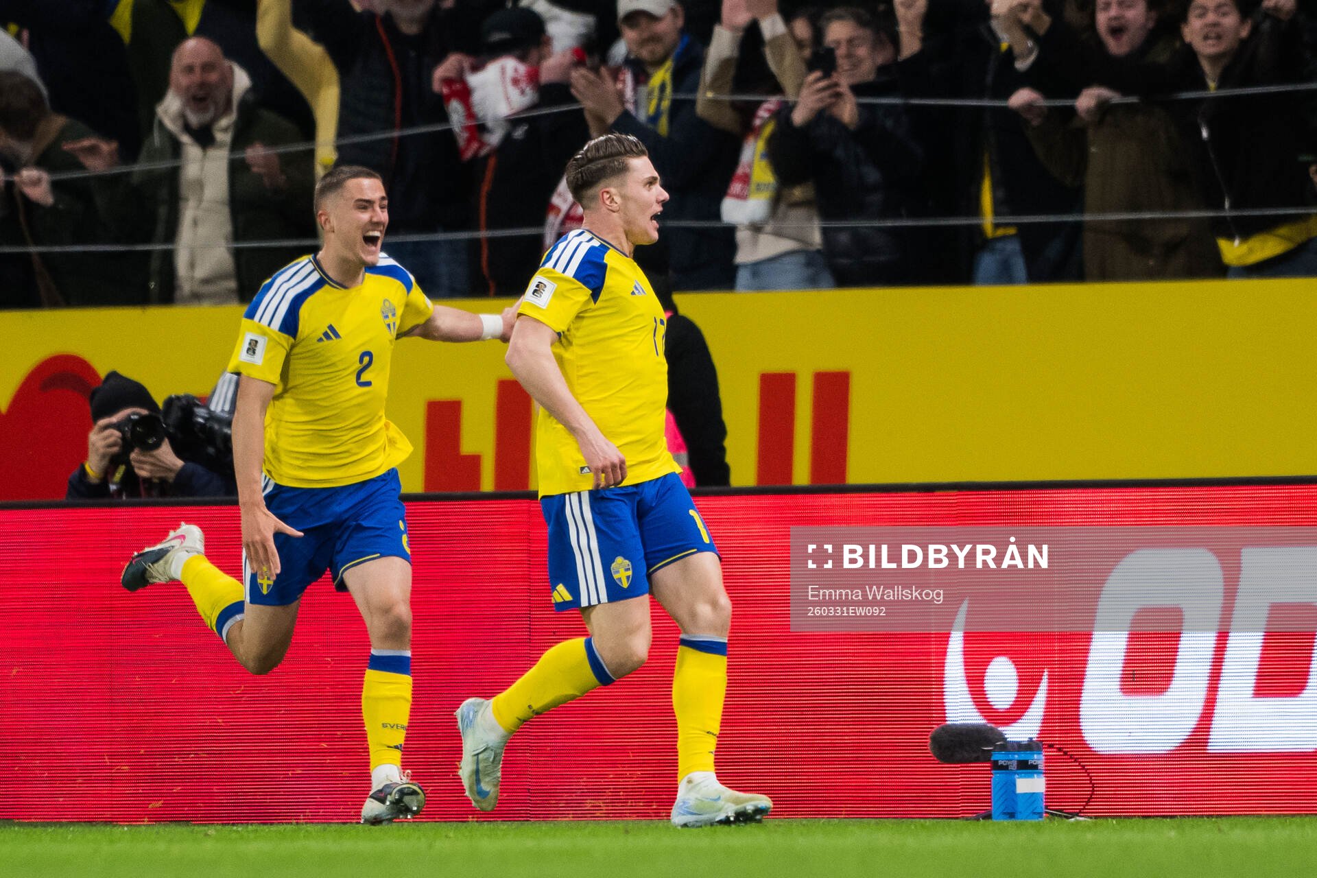 Viktor Gyökeres and Gustaf Lagerbielke of Sweden