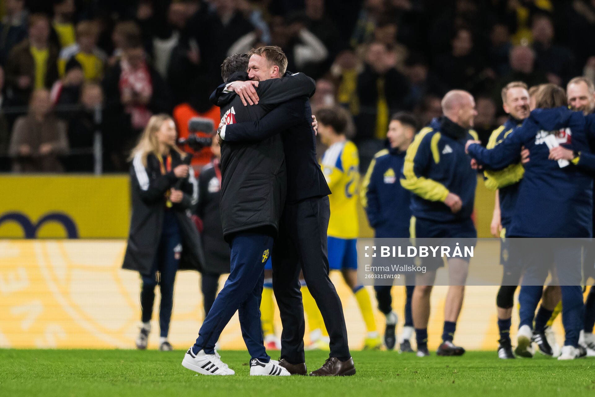 Head coach Graham Potter of Sweden celebrates