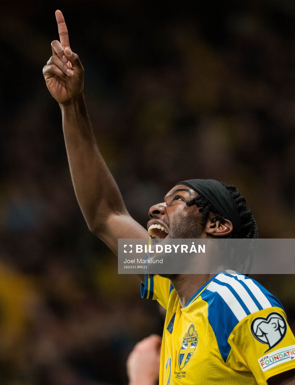 Anthony Elanga of Sweden celebrates